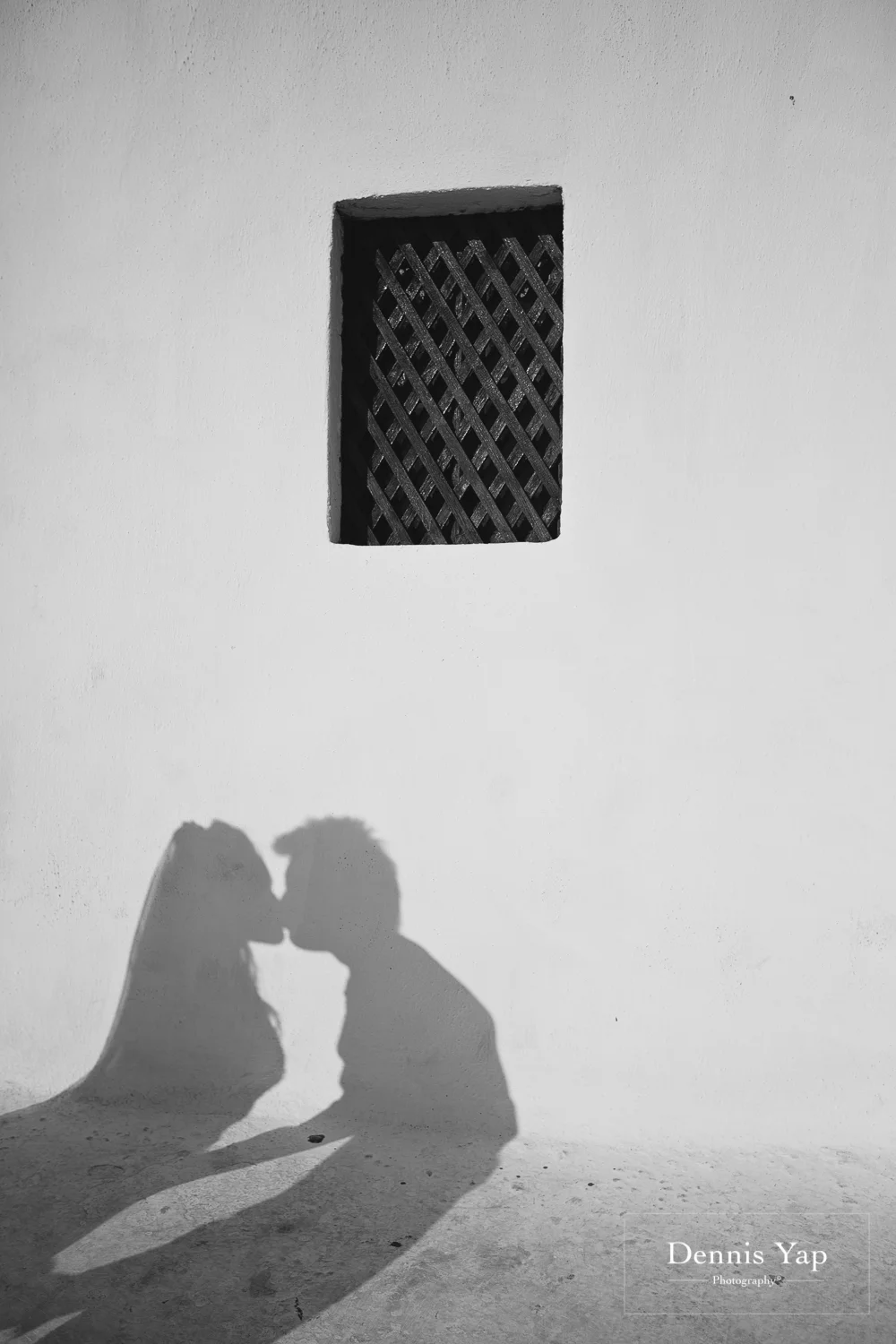 Under the Sunshine - Johnny & Iris Pre-Wedding in London and Santorini