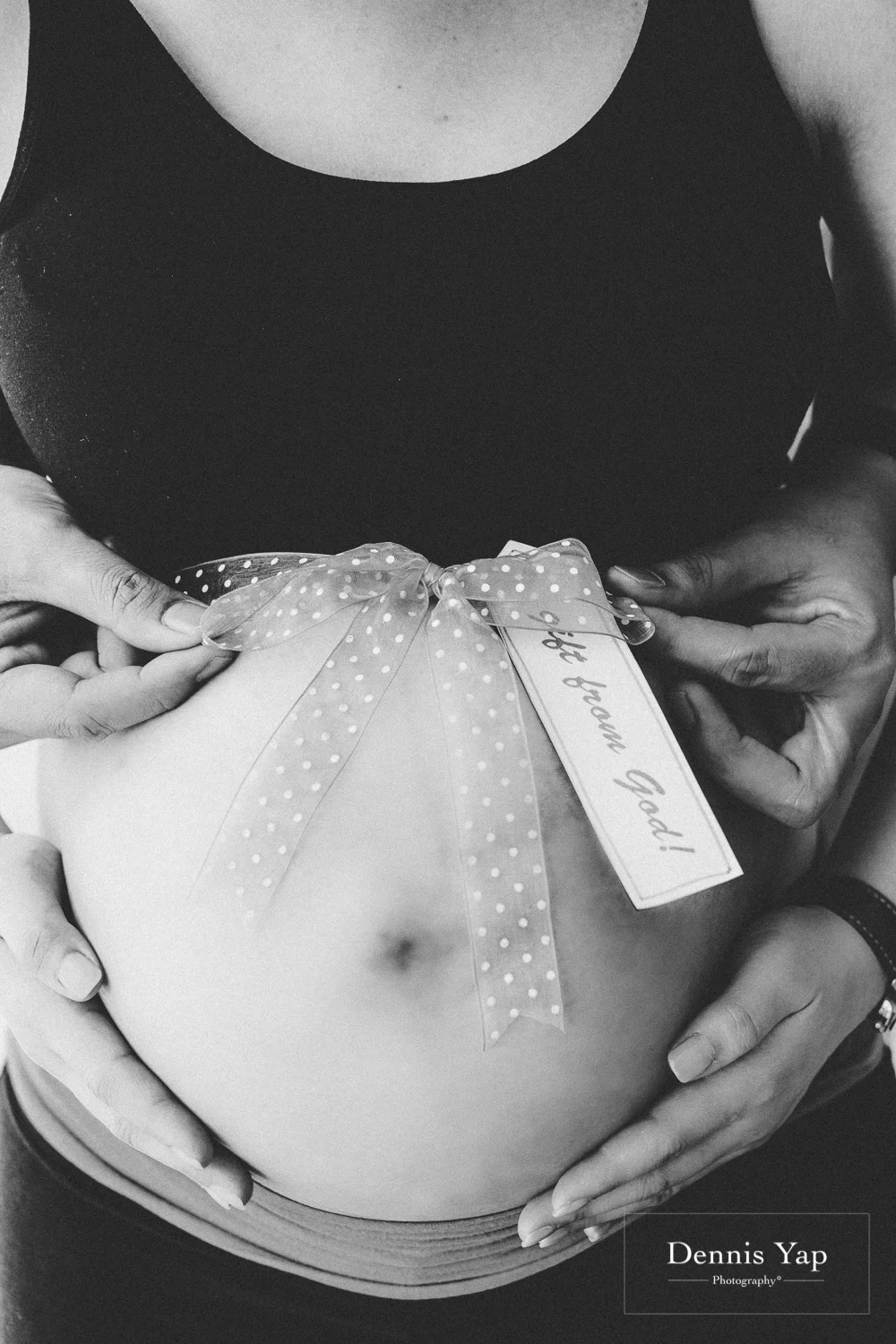 Before Jacob was born - Ceci Maternity Portrait in Le Petit Studio (on going)