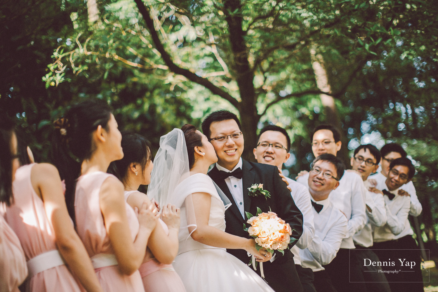 yan yang li yuan wedding day and dinner in conrad hotel singapore by dennis yap photography-11.jpg