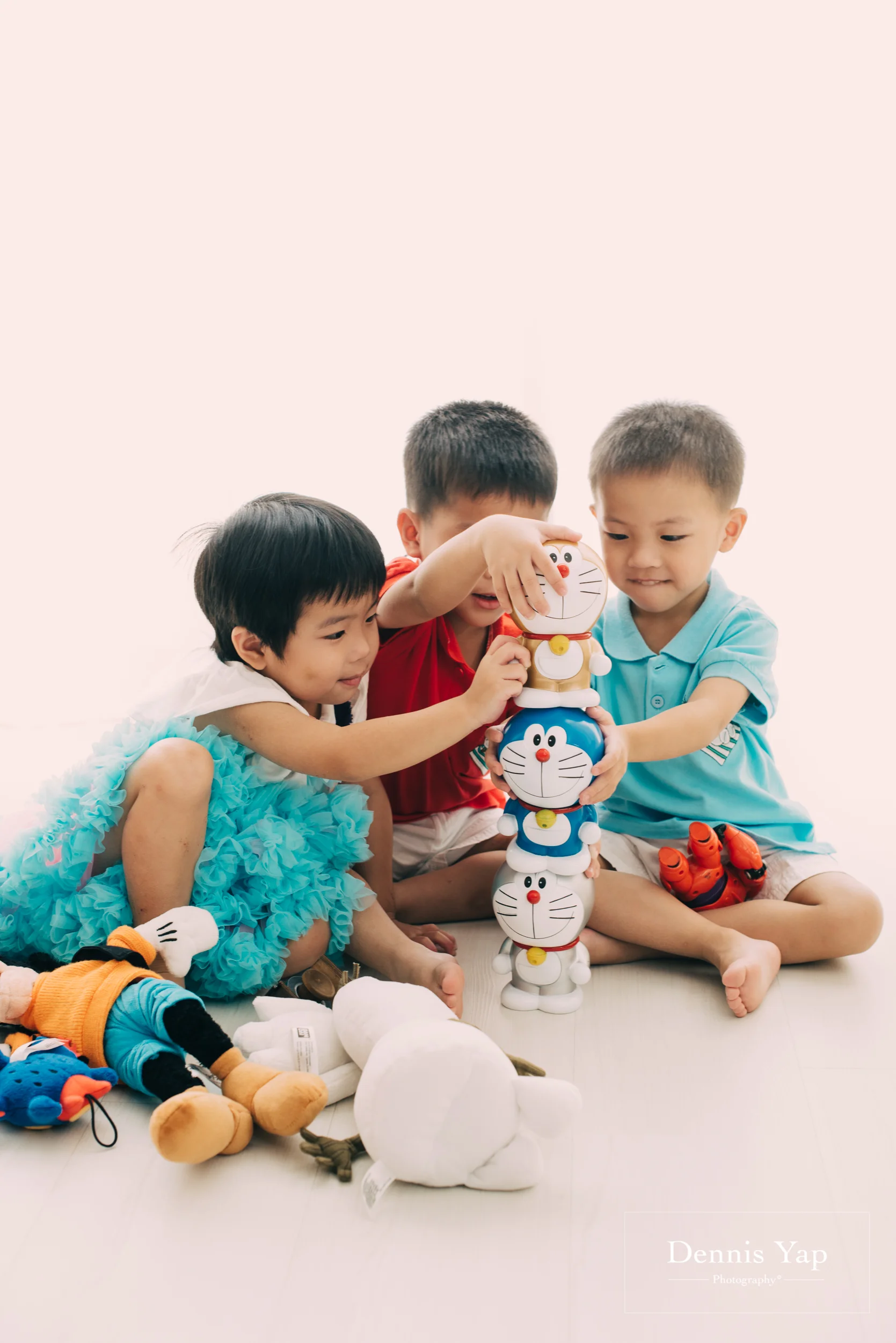 Choo Family portrait dennis yap photography white background-4.jpg