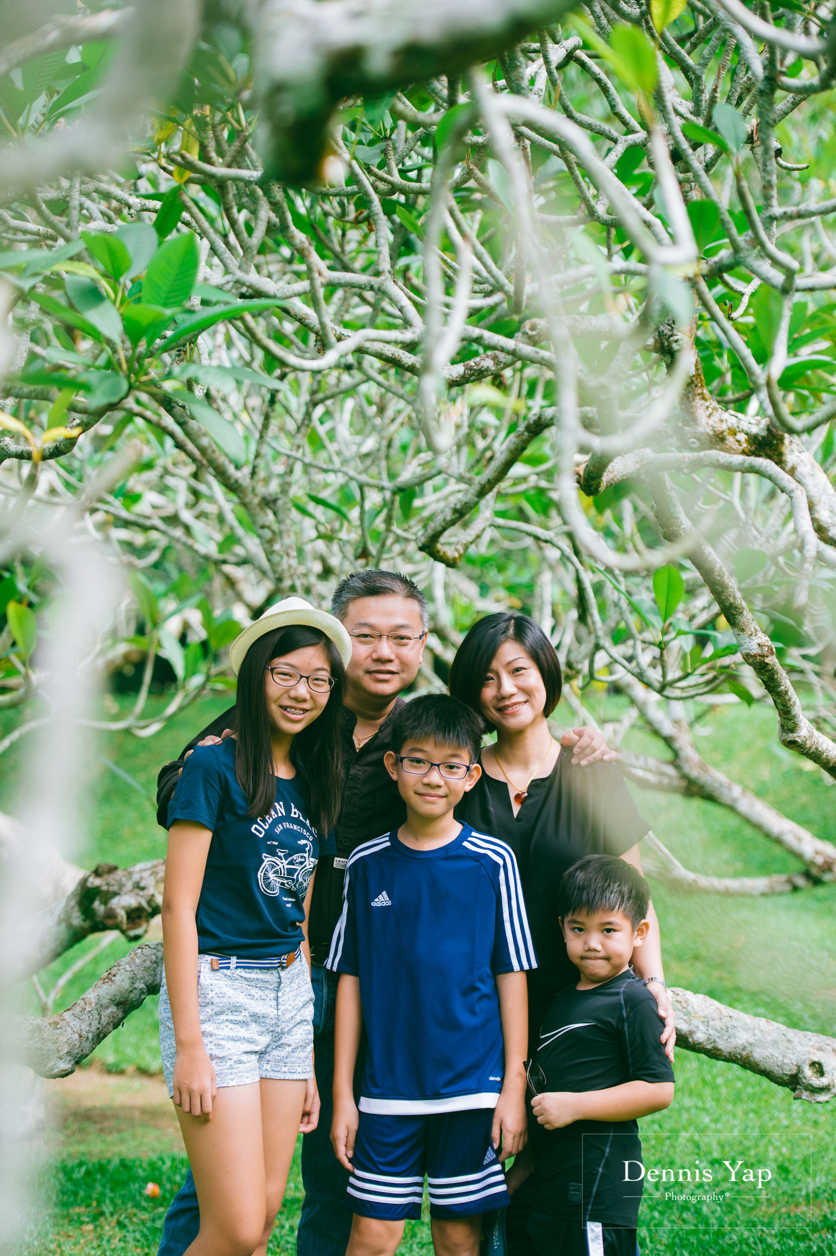 mai yin family portrait singapore botanical garden dennis yap photography malaysia-3.jpg
