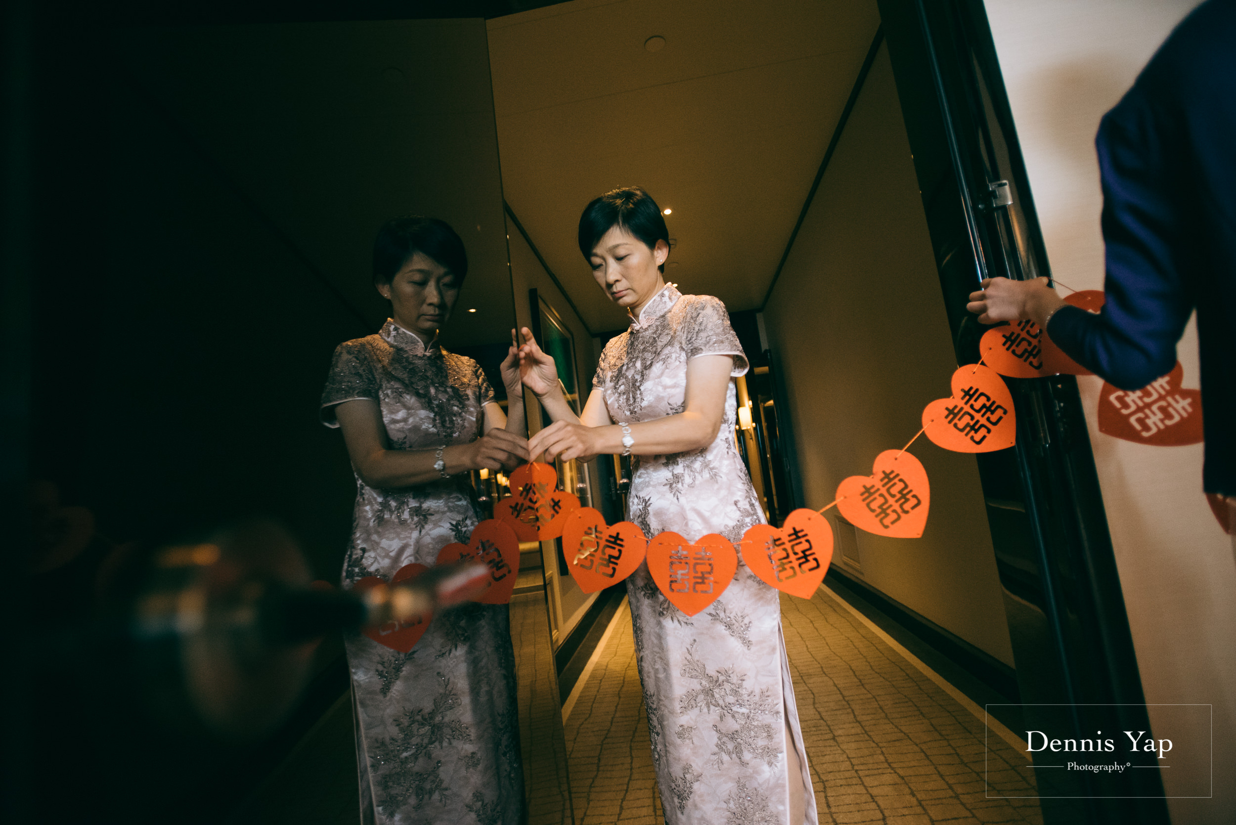 jason crystal wedding day gate crash hong kong garden wedding dennis yap photography-3.jpg