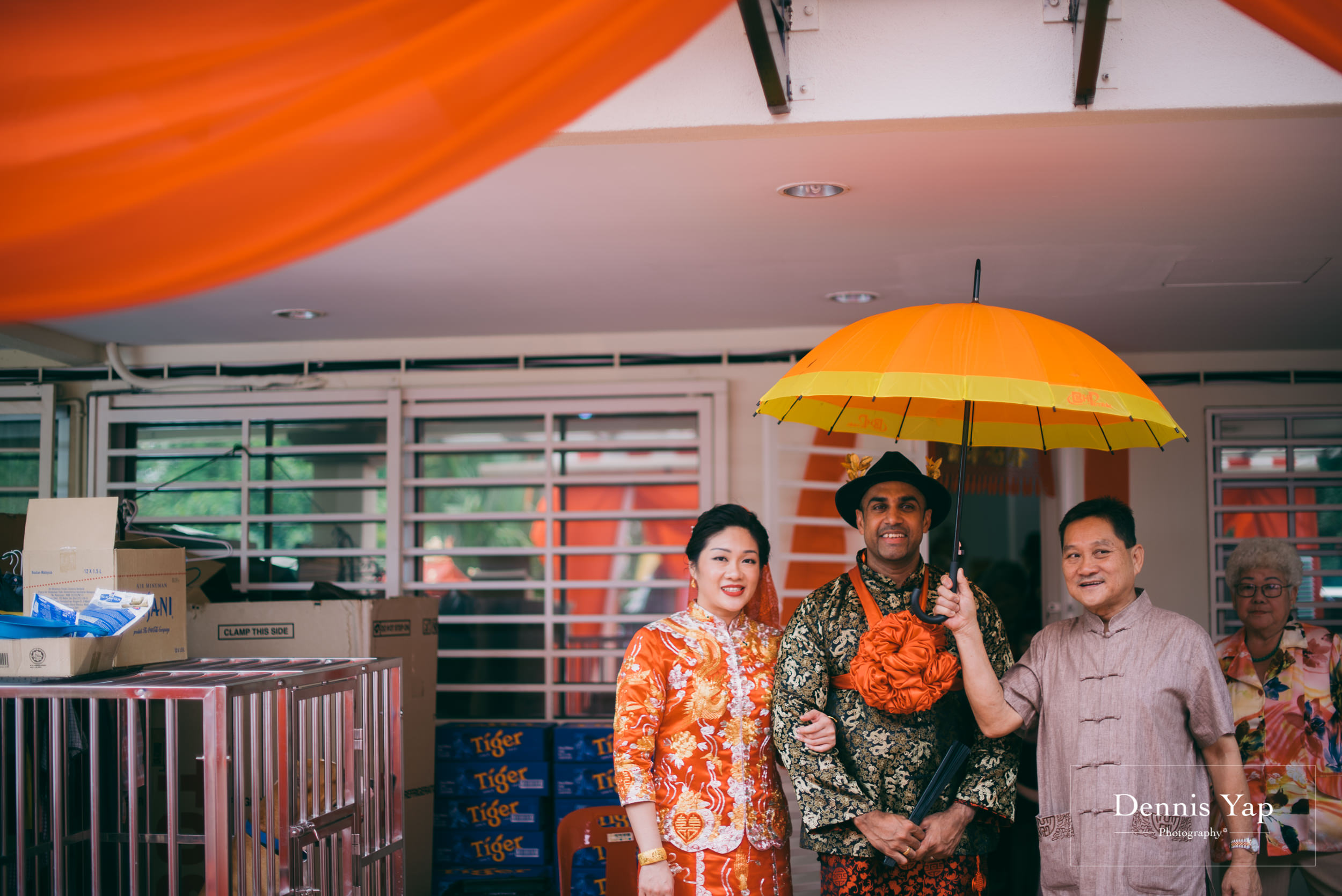 azmi zahraa wedding day gate crash traditional chinese and malay wedding dennis yap malaysia photographer-28.jpg