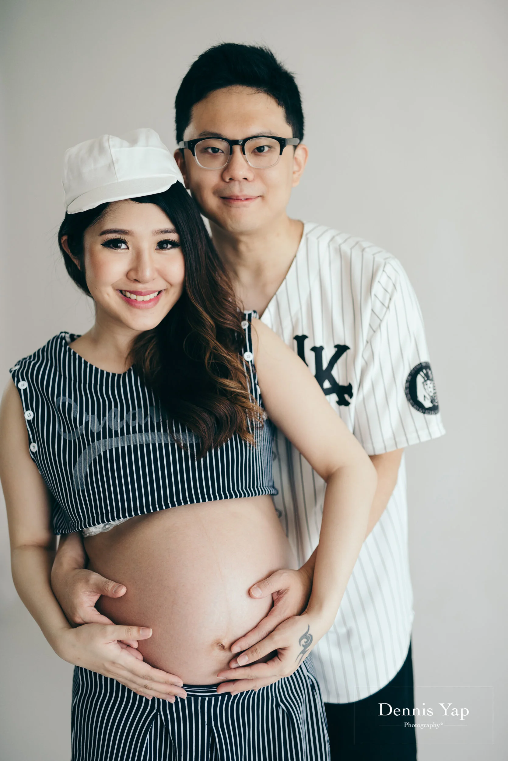 isaac evon maternity family portrait dennis yap photography studio indoor fun colorful-120.jpg