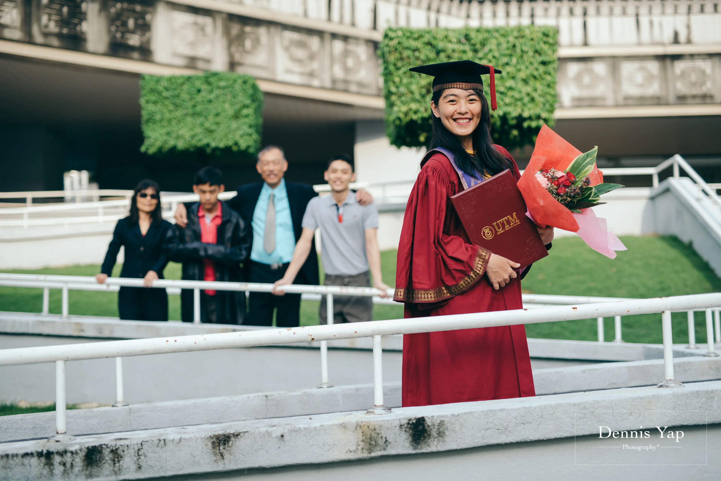 Tieng Wei graduation portrait putrajaya dennis yap photography family portraiture beloved uitm-117.jpg