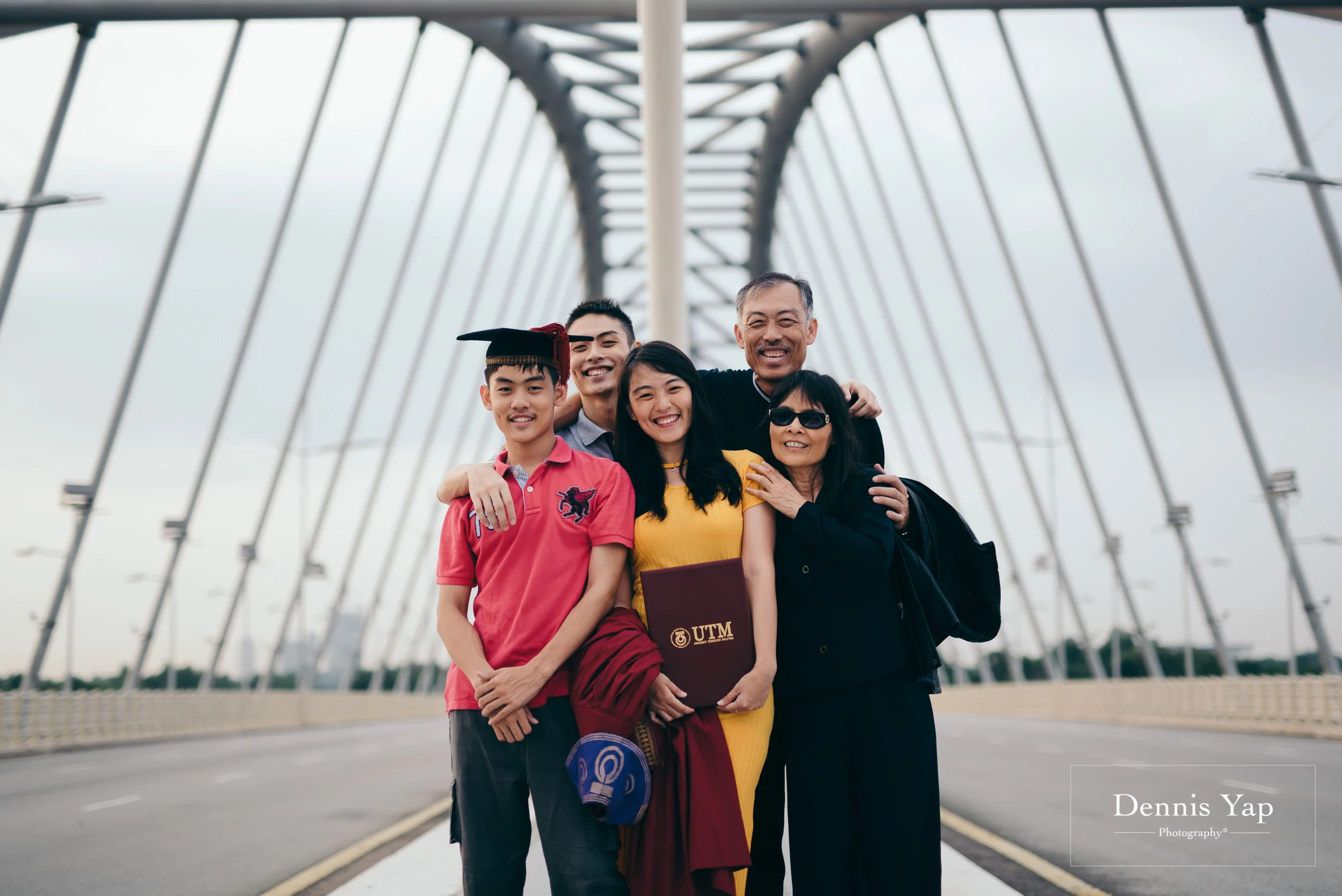 Tieng Wei graduation portrait putrajaya dennis yap photography family portraiture beloved uitm-124.jpg