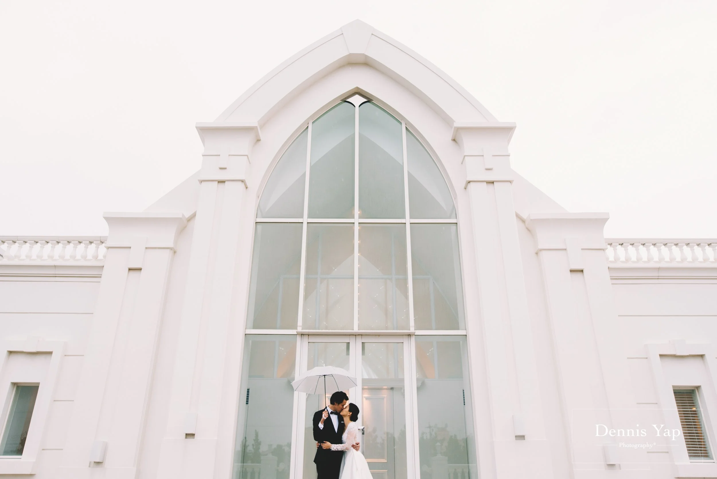 toliver wei xuan prewedding portrait okinawa dennis yap photography rain-28.jpg