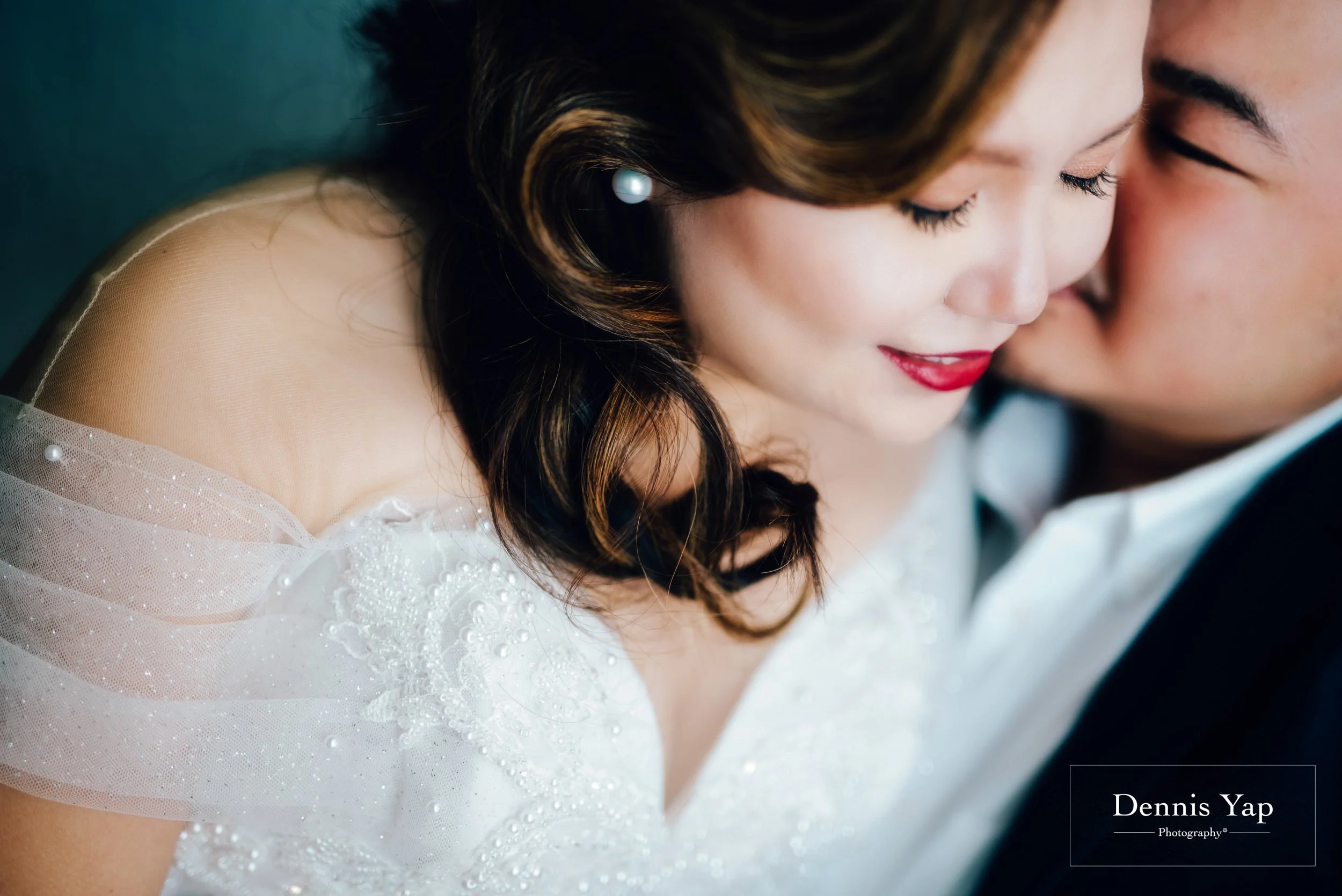 samuel andrea pre-wedding simple indoor dennis yap photography-9.jpg