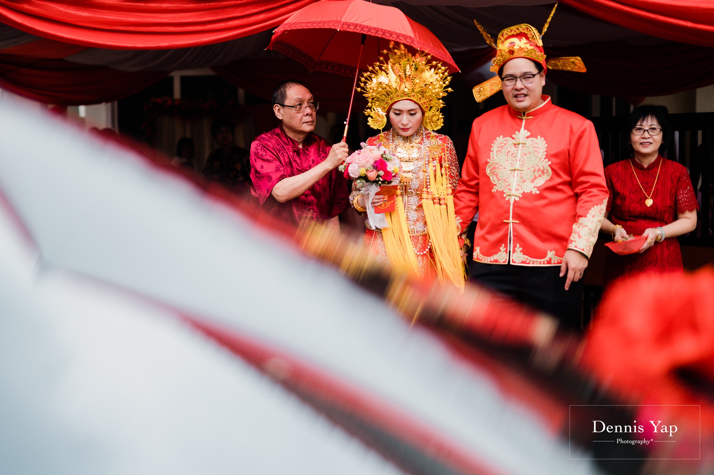 chen tze yek kuan morning tea ceremony wedding red gold dennis yap photography GIS-32.jpg