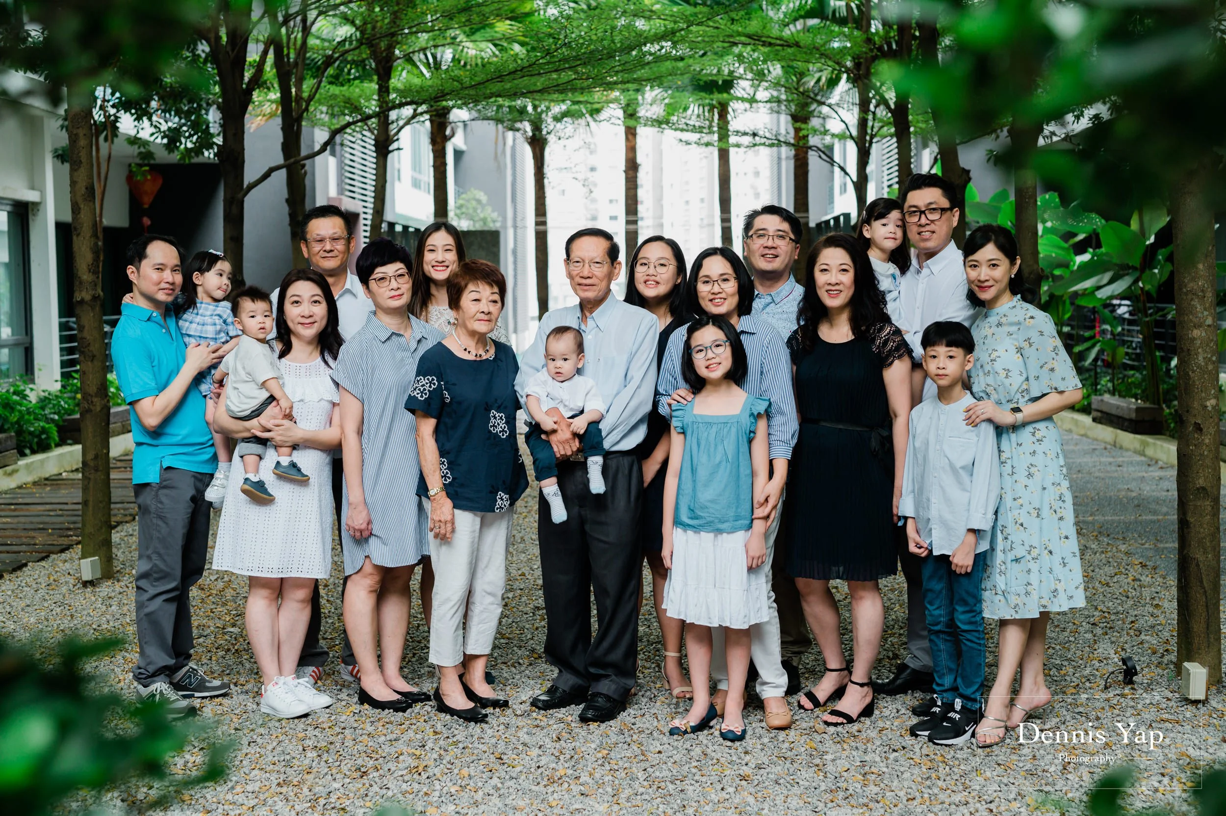 lovvy family portrait dennis yap photography -9.jpg