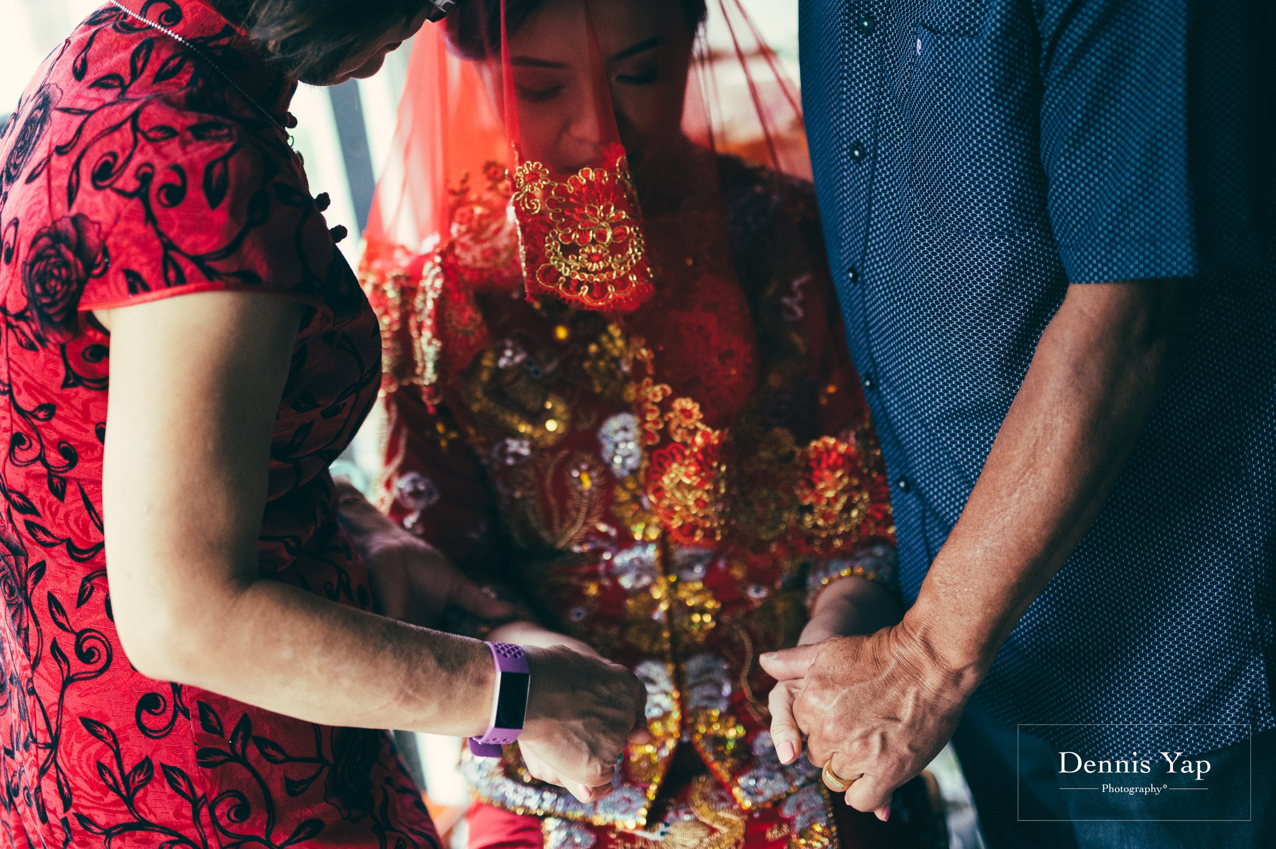 desmond serra simple wedding tea ceremony dennis yap photography-11.jpg