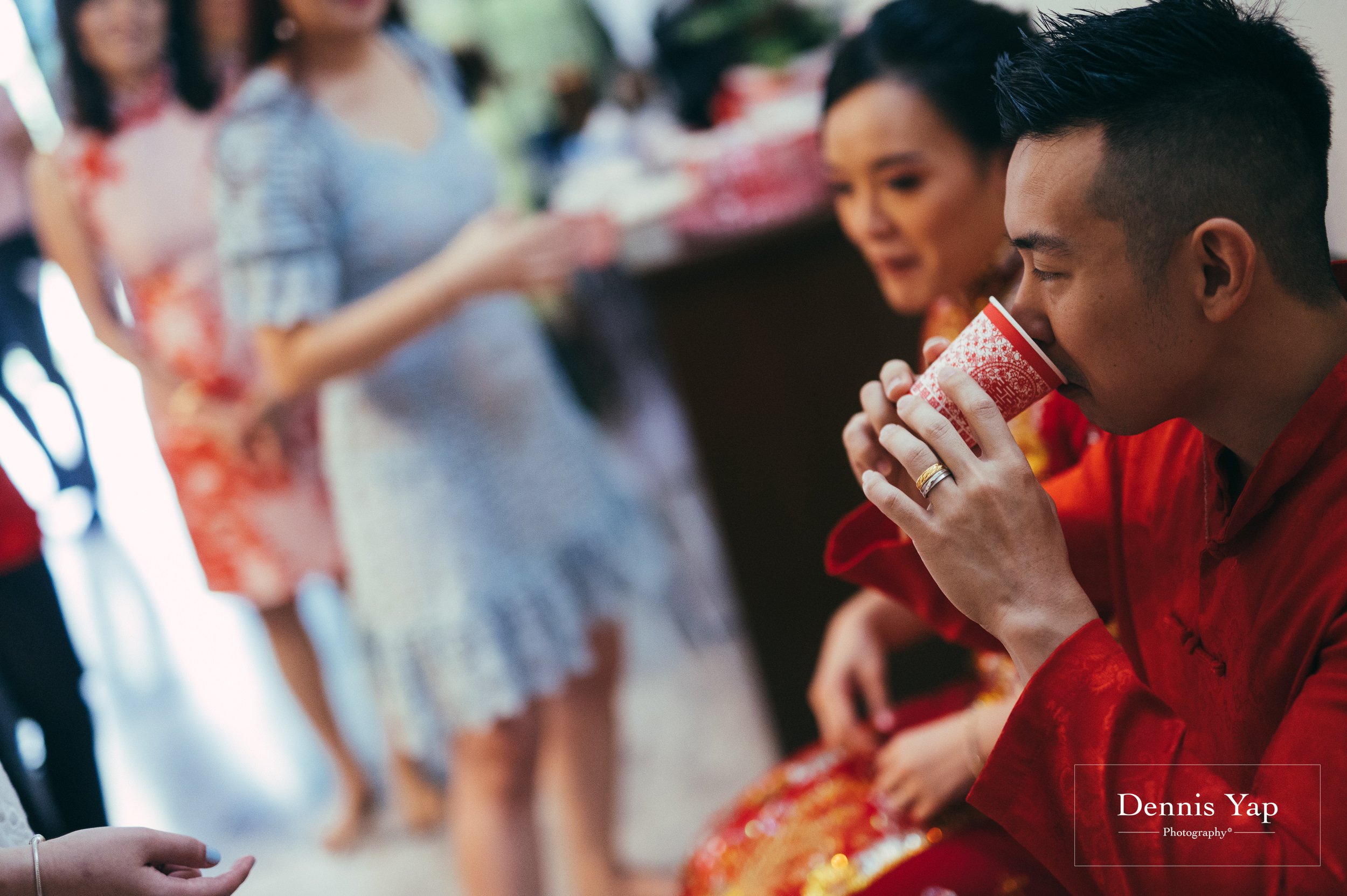 desmond serra simple wedding tea ceremony dennis yap photography-31.jpg