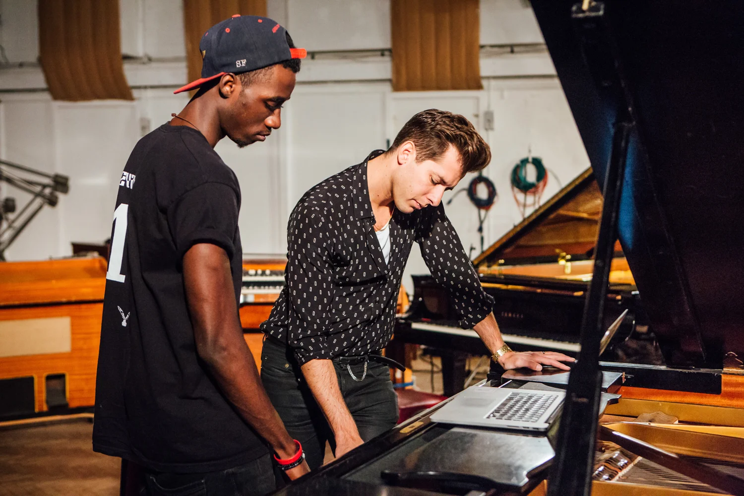 Mark Ronson & Dap / Abbey Road