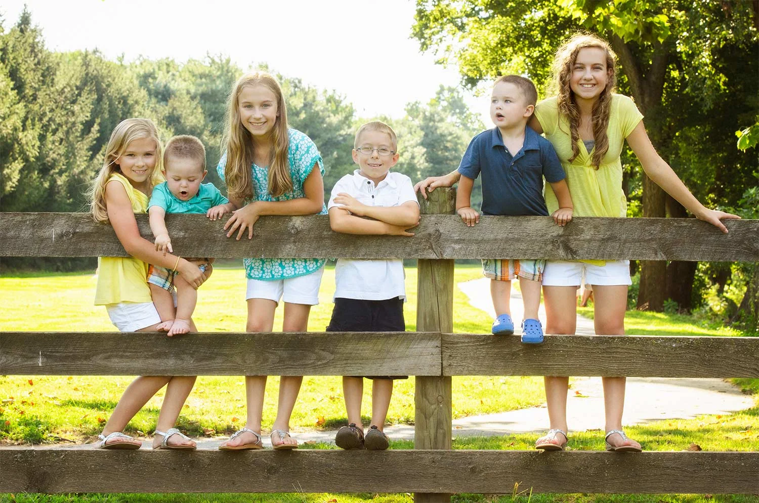 kidsatfence.jpg