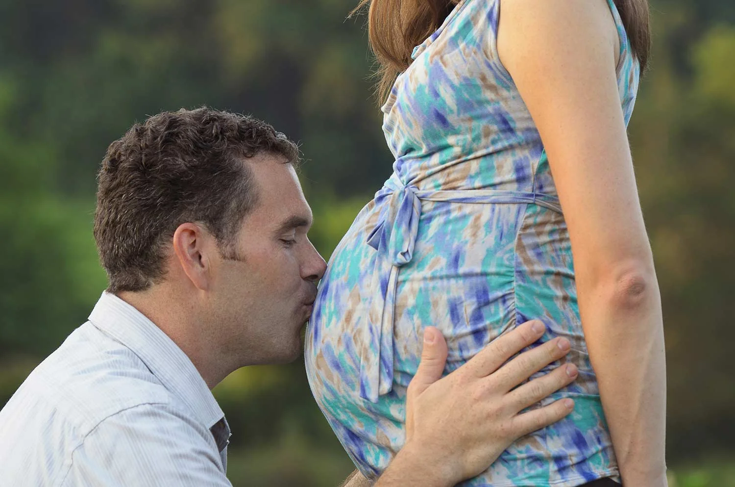 maternity_bellykiss.jpg