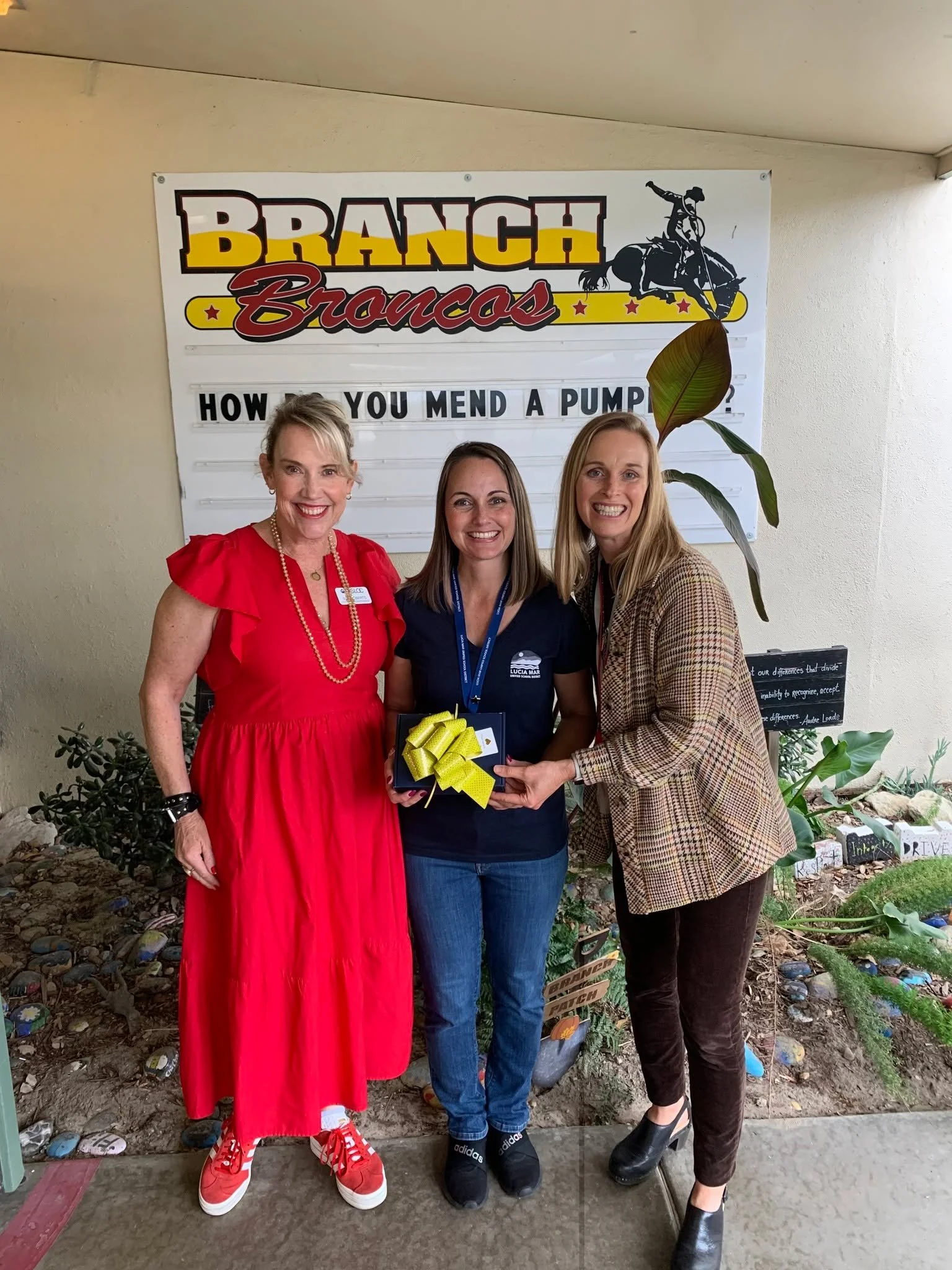 Board President Sue Roberts stopped by SLO County public elementary schools to share our new Night at the Children&rsquo;s Museum program!🌙📣 

This free program, hosted by SESLOC Credit Union, gives schools the chance to have the Museum all to them