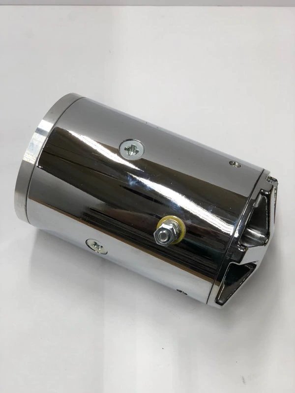  Высокопроизводительный (heavy-duty) мотор. Вместо пластиковой крышки — крышка с вентиляцией