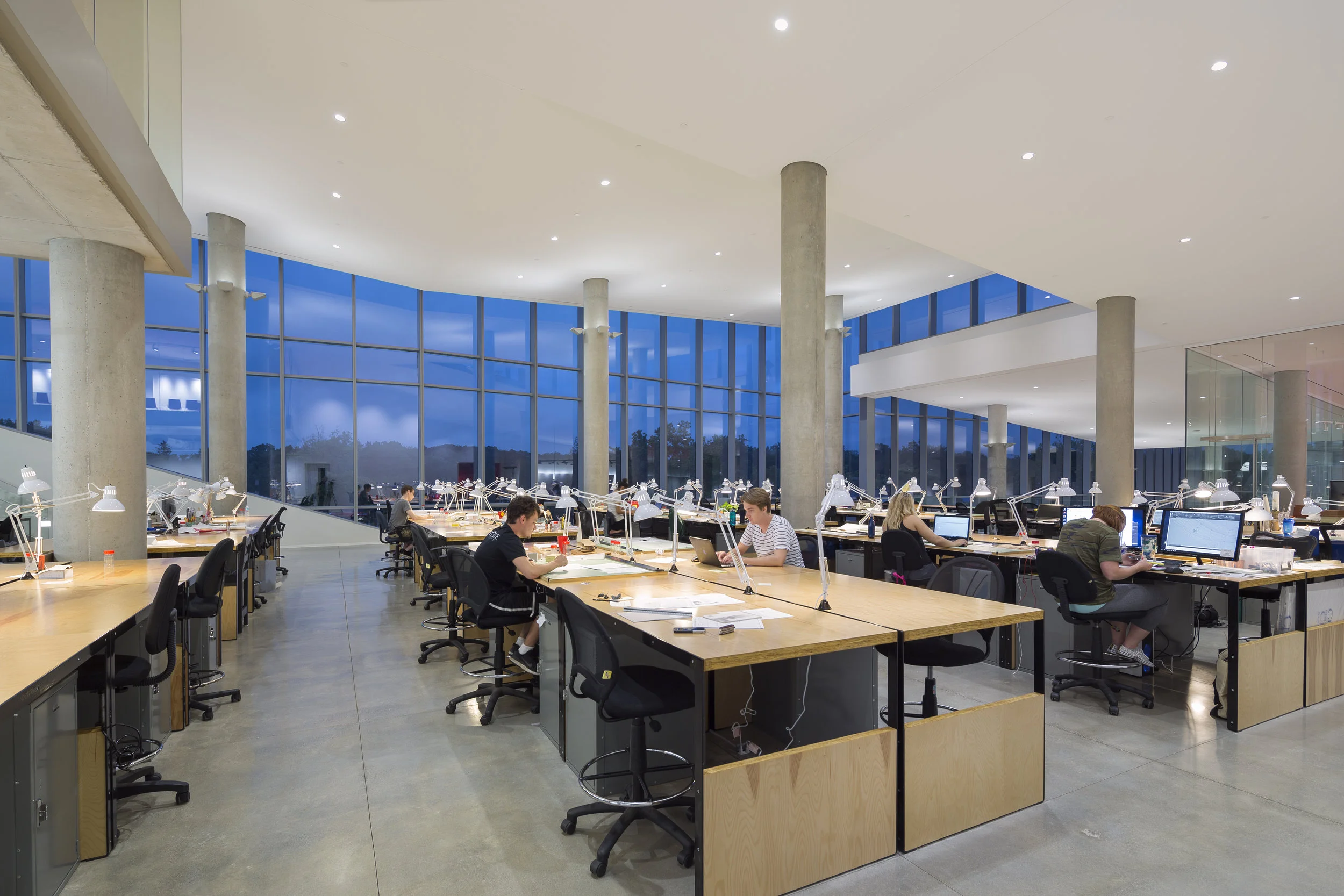 Architect: Weiss Manfredi Photographer: Albert Vecerka/Esto