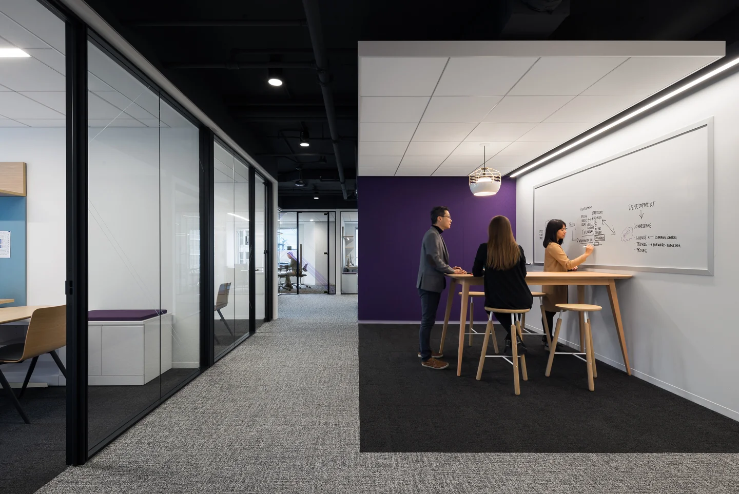 Architect: Gensler Photographer: Devon Banks