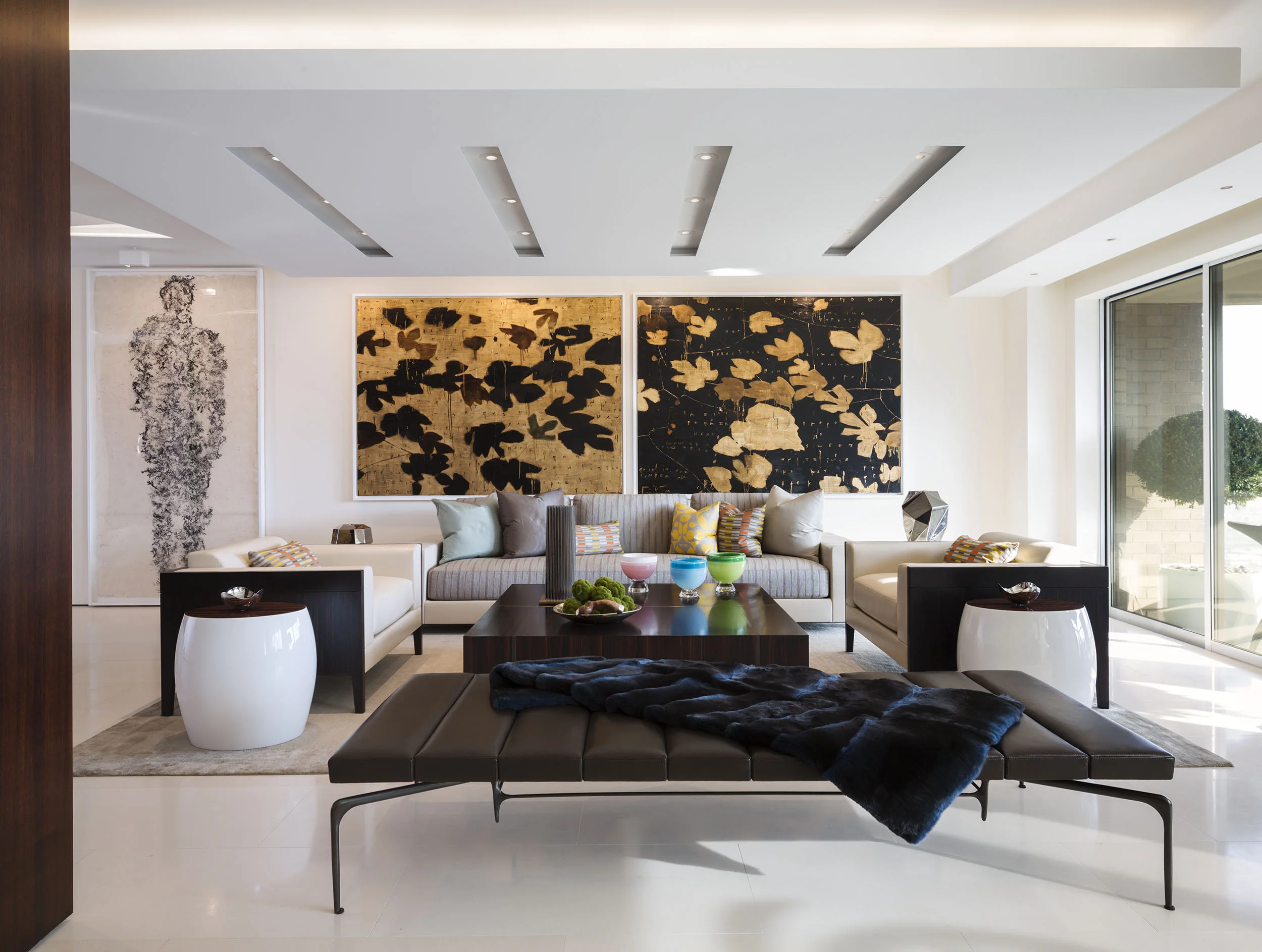 Architecture & Interior Design: Hariri & Hariri Photography - Eric Laignel & Courtesy of - Hariri & Hariri Architecture
