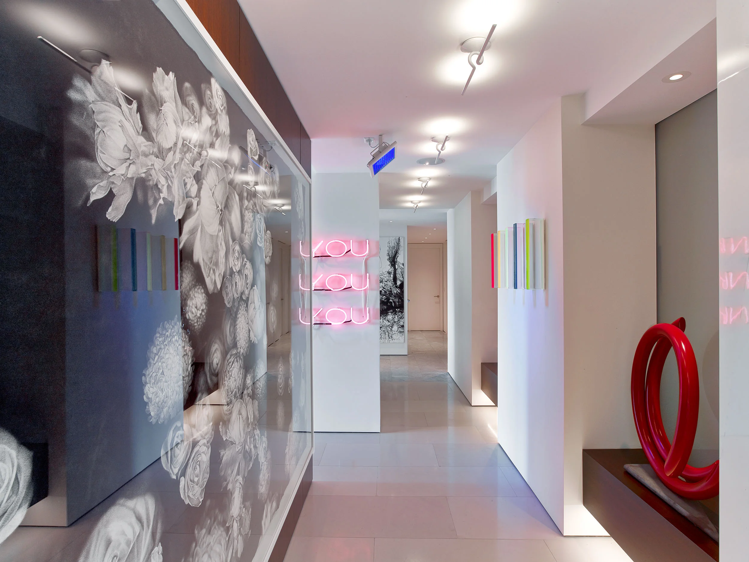Architecture & Interior Design: Hariri & Hariri Photography - Eric Laignel & Courtesy of - Hariri & Hariri Architecture