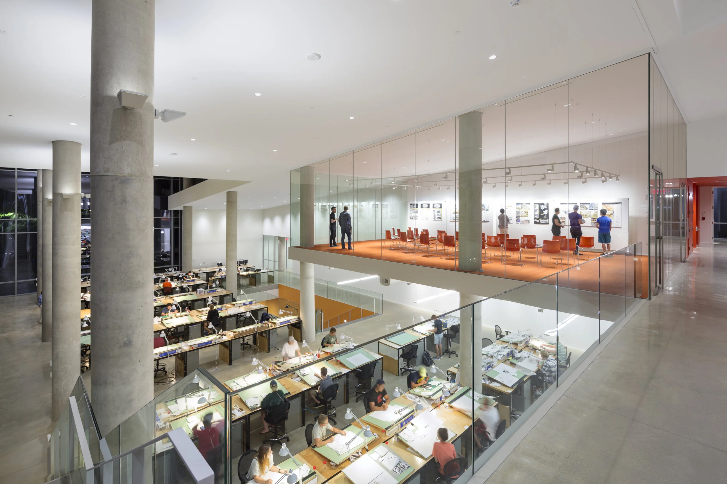 Architect: Weiss Manfredi Photographer: Albert Vecerka/Esto