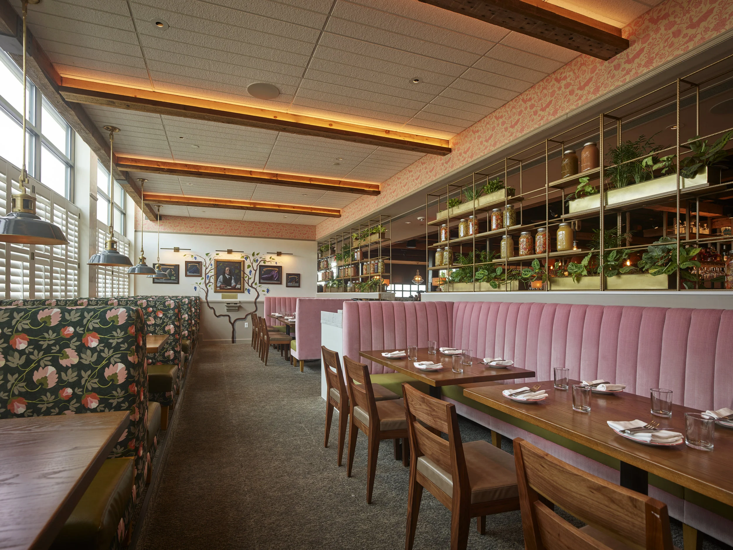Architect: Gensler Photography: Todd Mason