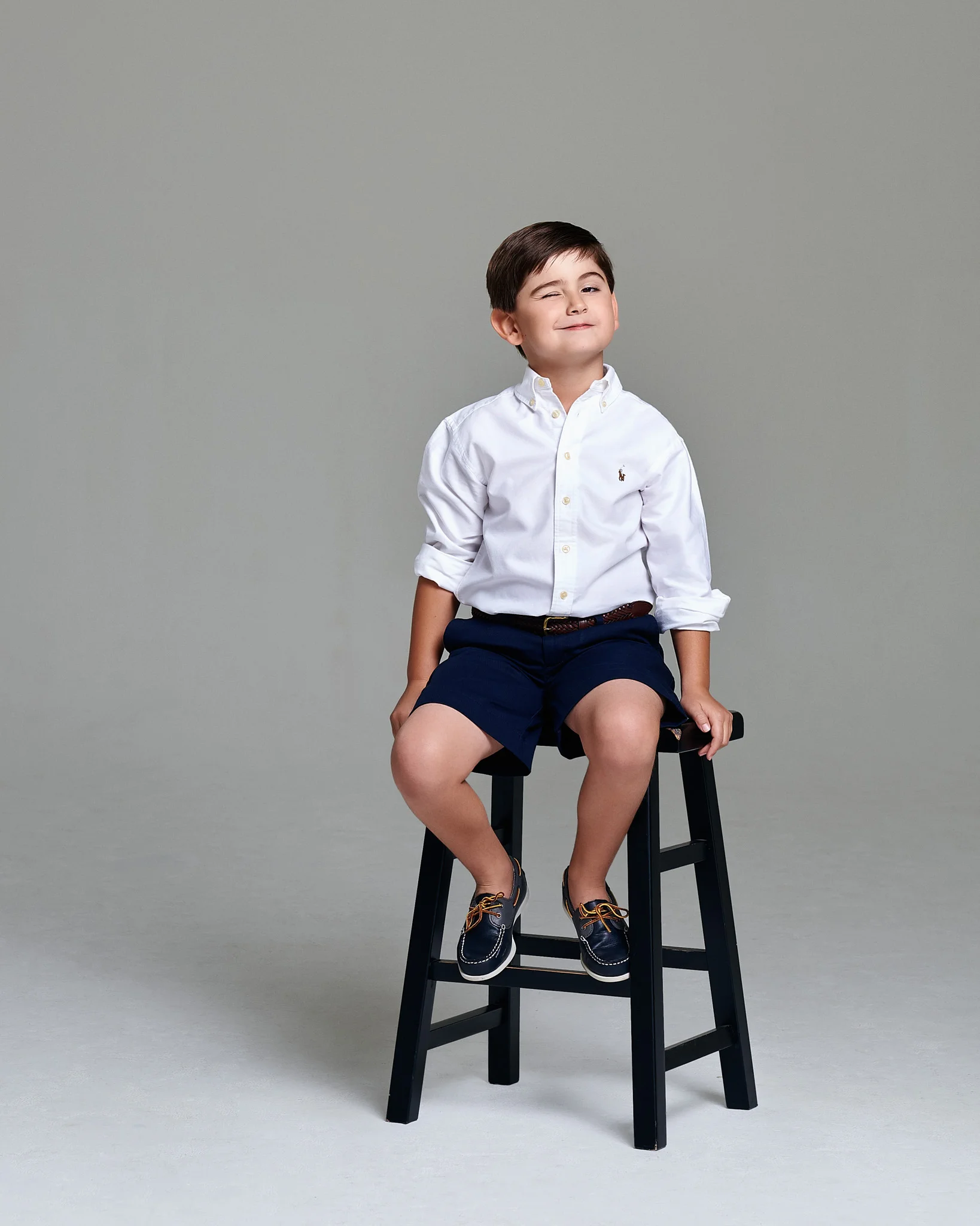 25-Studio_1-kids-studio-little_goodall-carter-cute-boy-portrait.jpg