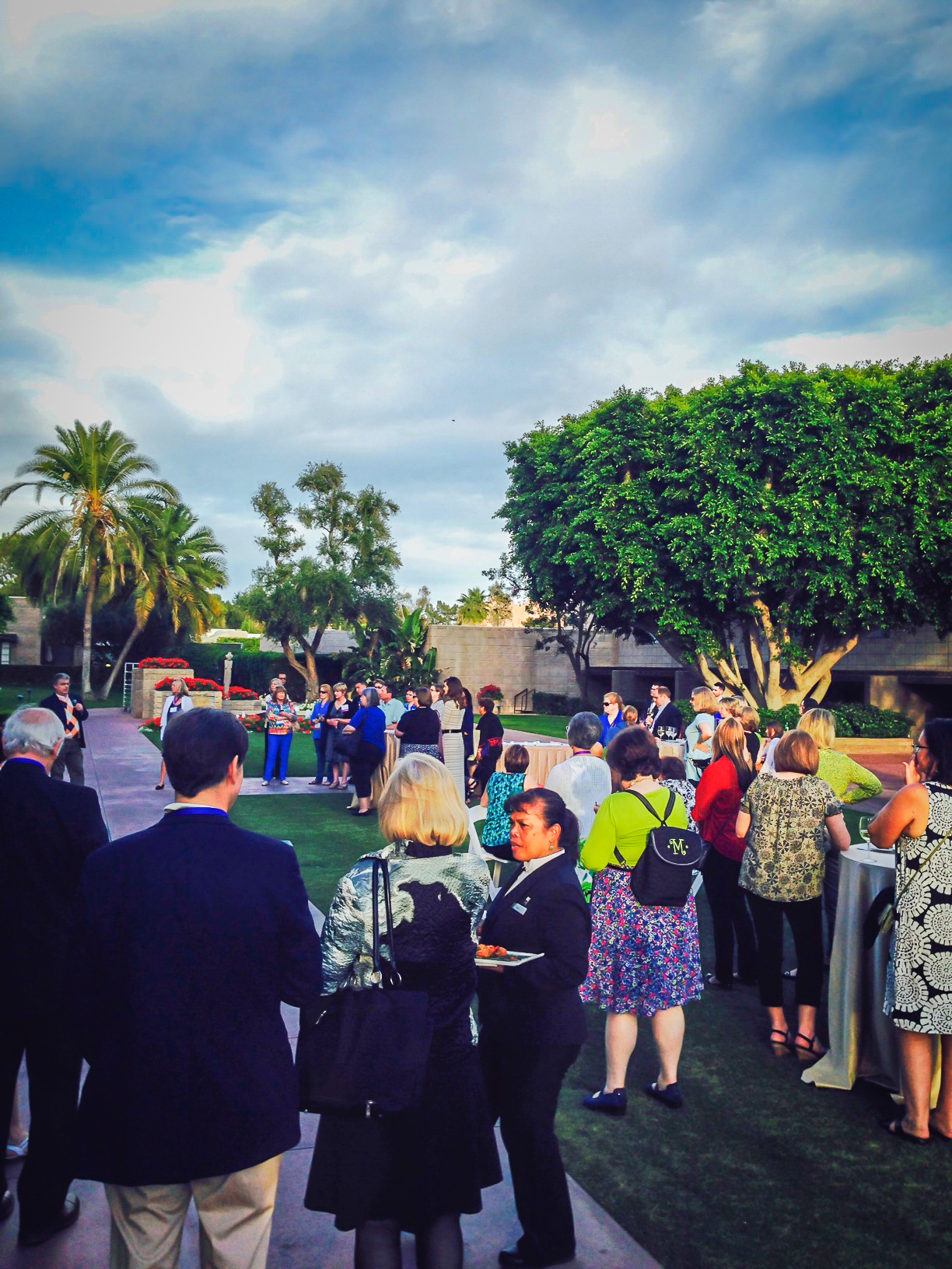 The trustees mingle at the opening reception of AGB 2105 National Conference on Trusteeship