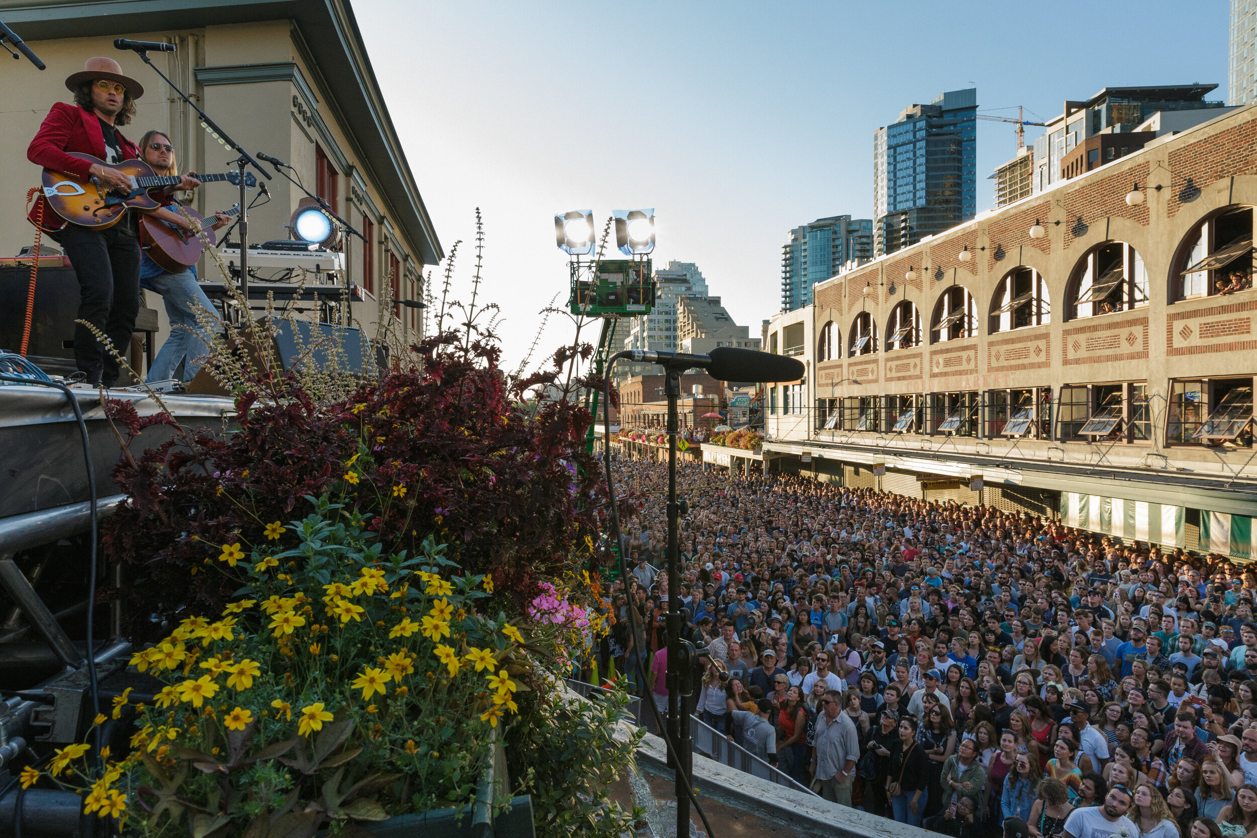 Head and the Heart Market 2.jpg