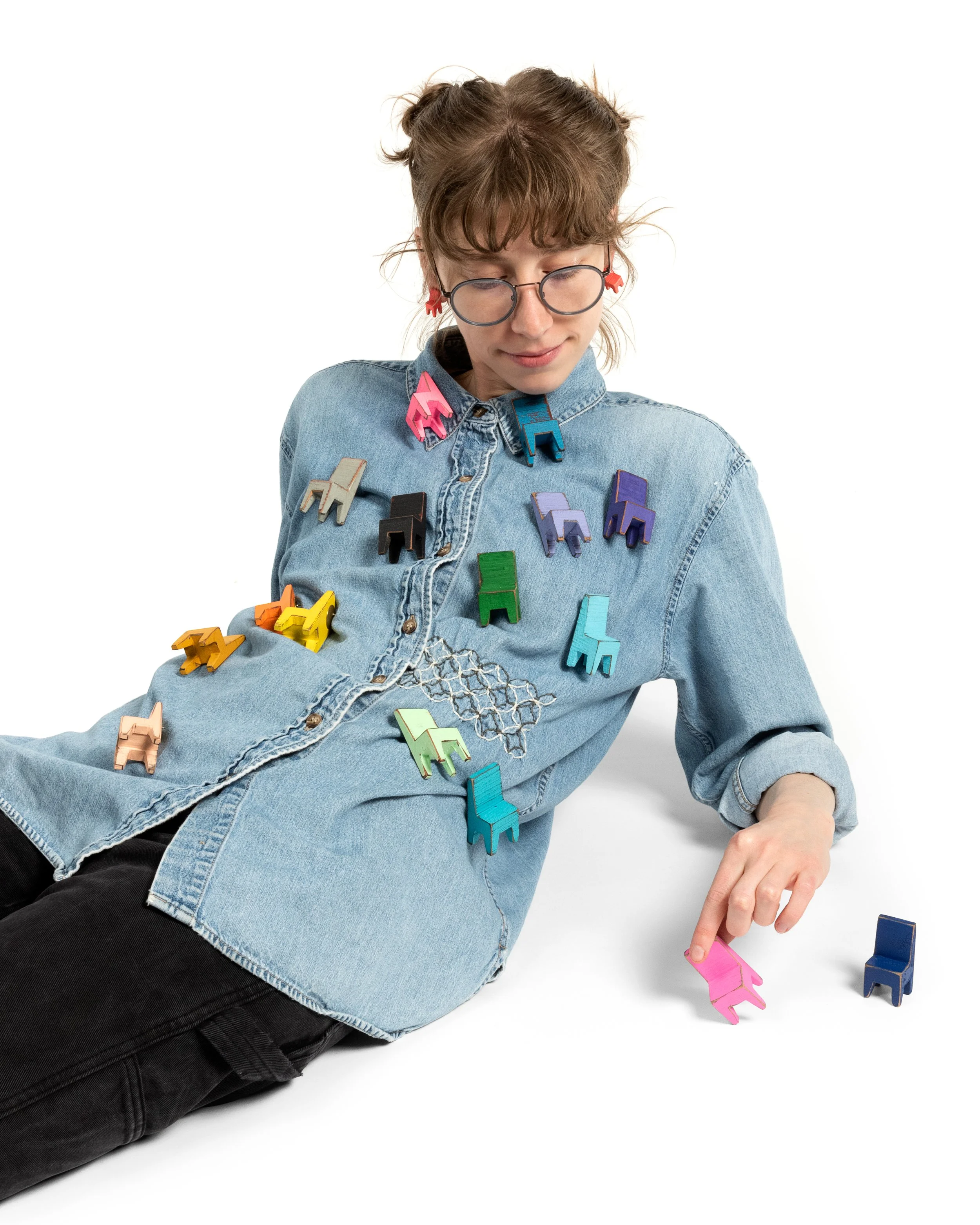 3EllieRichards chair pin.jpg