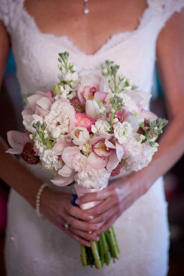 Bride's Bouquet // Live Wedding Painter Ben Keys // Wed on Canvas // The Brooklyn Arts Center // Photo Courtesy of KMI Photography // Wilmington, NC Wedding