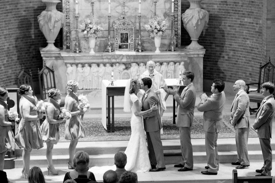 St. Mary Catholic Church // Wilmington, NC Wedding Ceremony // Live Wedding Painter Ben Keys of Wed on Canvas // Photo Courtesy of KMI Photography