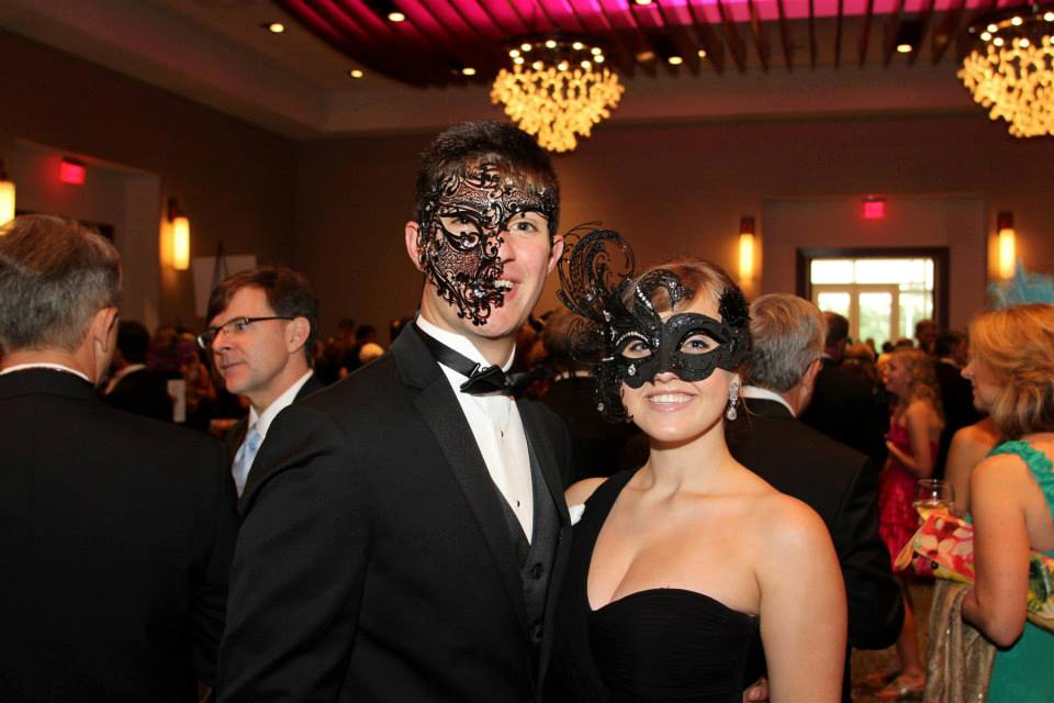 JDRF Unmask A Cure, A Venetian Masquerade Ball // Live Event Painting // Live Event Artist // Ben Keys of Wed on Canvas // Live Event Painter // Photo Courtesy of JDRF Hope Gala
