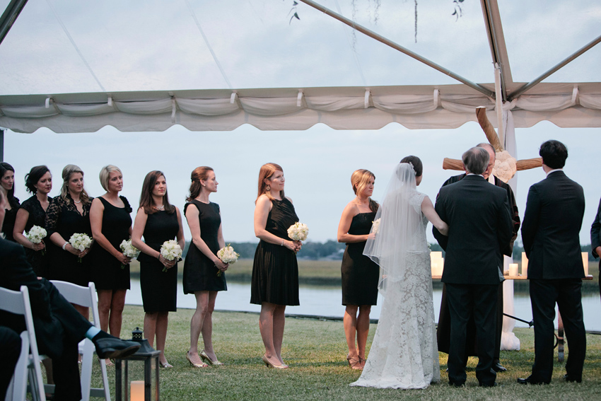 marsh-wedding-painter-painting-live-during-reception-ben-keys-of-wed-on-canvas-lace-bridesmaid-dresses-in-black-with-white-bouquets