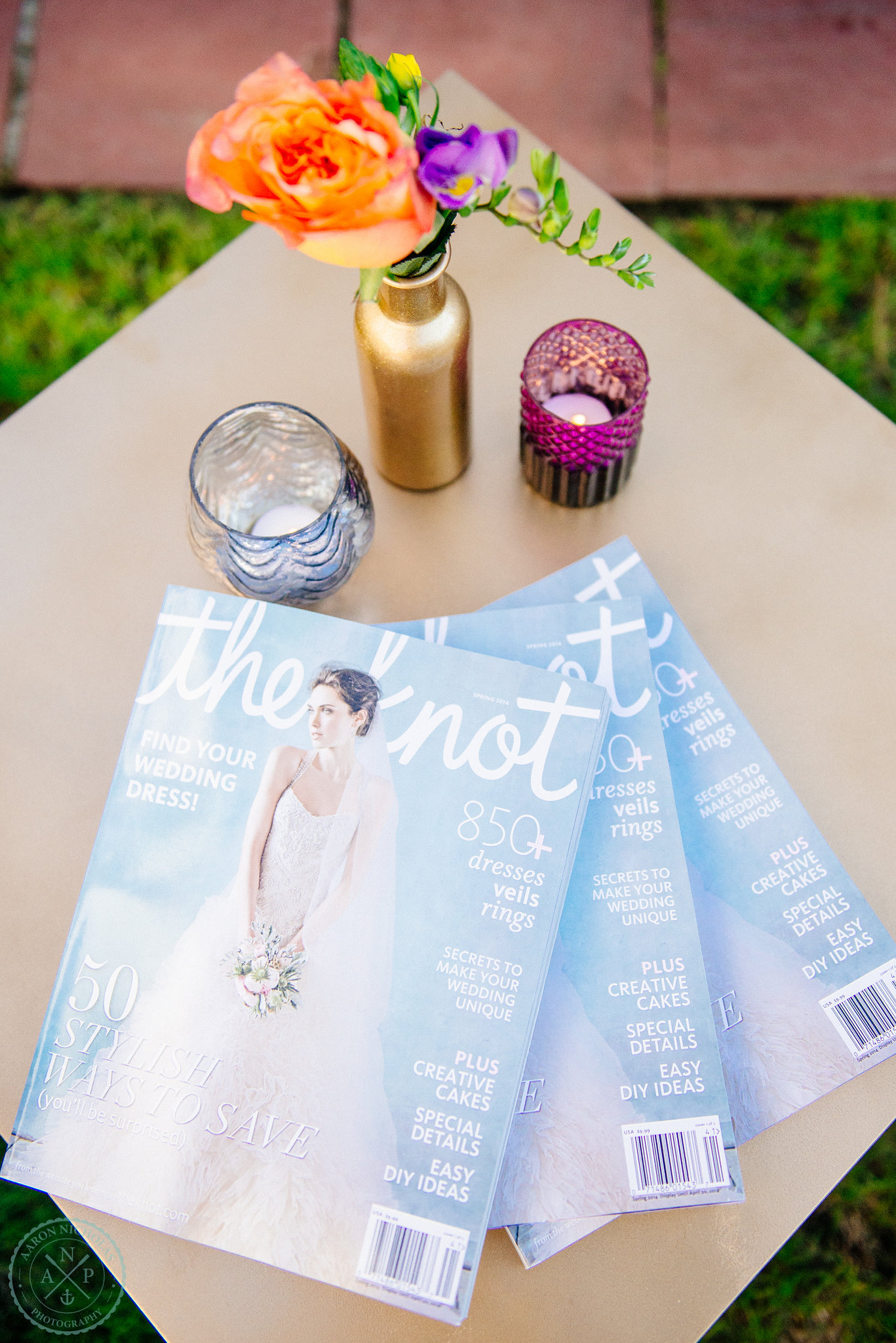 The-Knot-magazine-lounge-garden-wedding-gold-vase-plum-accent
