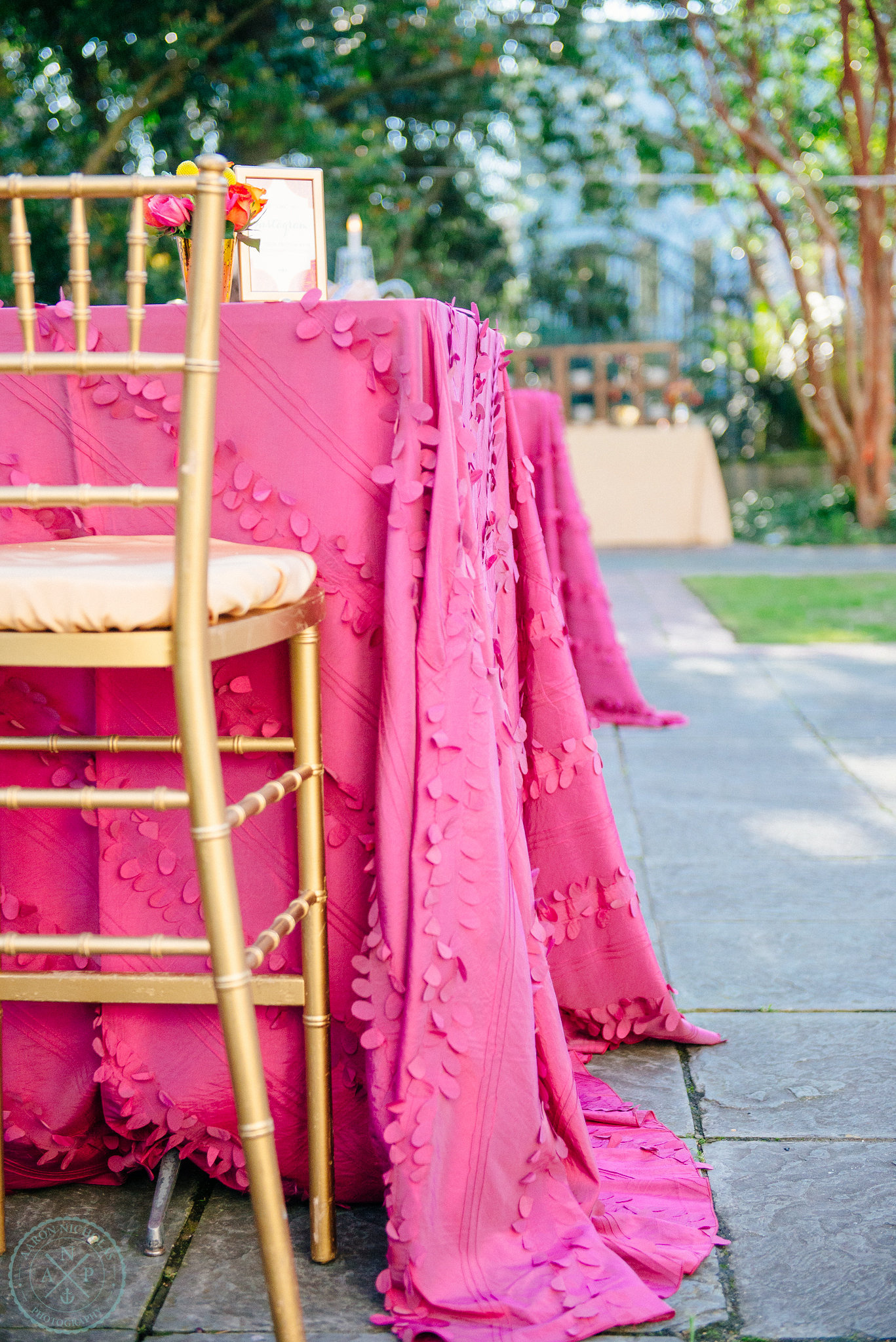 fucshia-hot-pink-table-linens-gold-accent-moroccan-wedding-reception-gibbes-museum-of-art