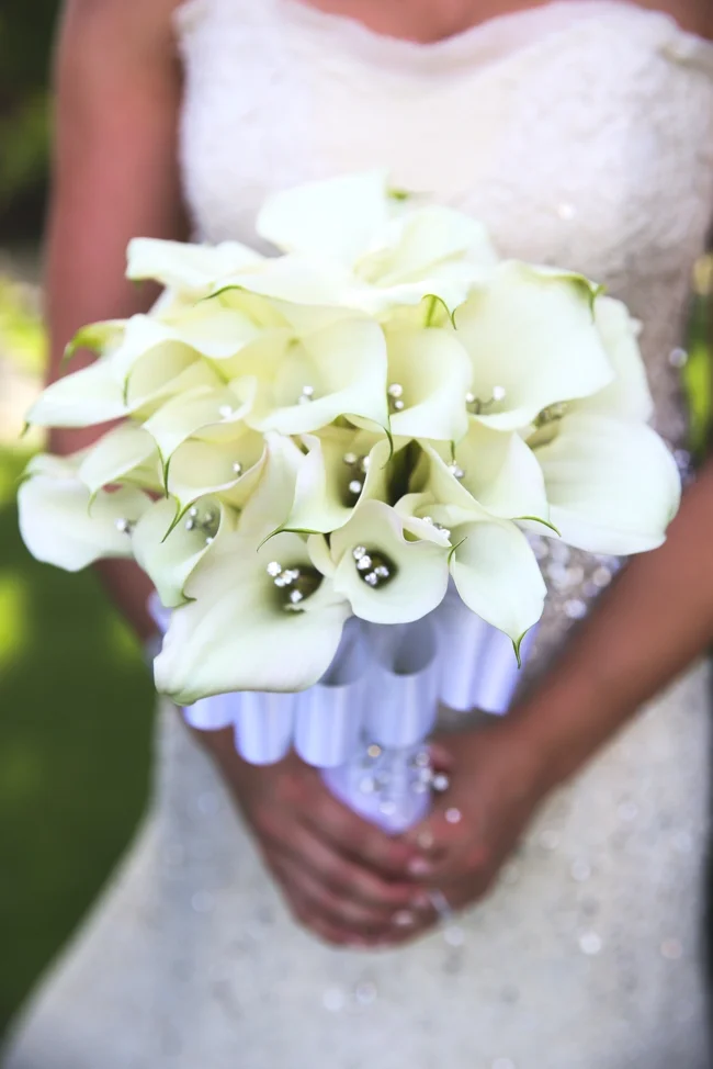 donna-newman-photography-carolina-herrera-modern-calla-lilly-bouquet