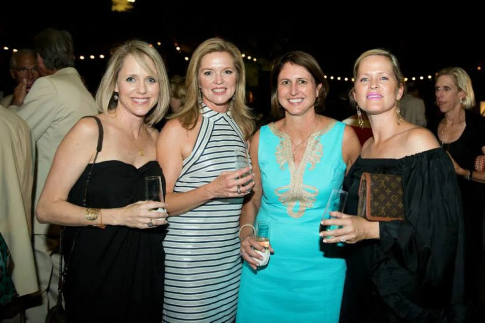 ladies-enjoying-opening-night-fete-spoleto-festival-usa-artist-ben-keys-wed-on-canvas-painter
