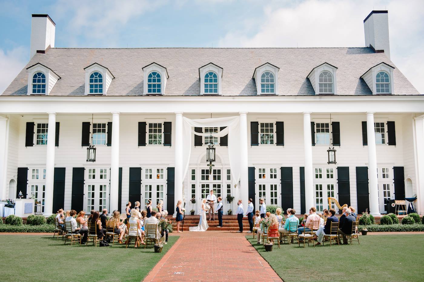 pasha-belman-photography-pine-lakes-country-club-wedding-artist-ben-keys-painter-wed-on-canvas-southern-chic-wedding