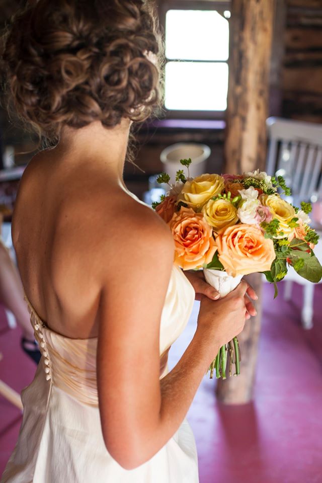 pin-tuck-curl-wedding-hair-vintage-rustic-wedding-orange-and-yellow-bridal-bouquet-ivory-gown