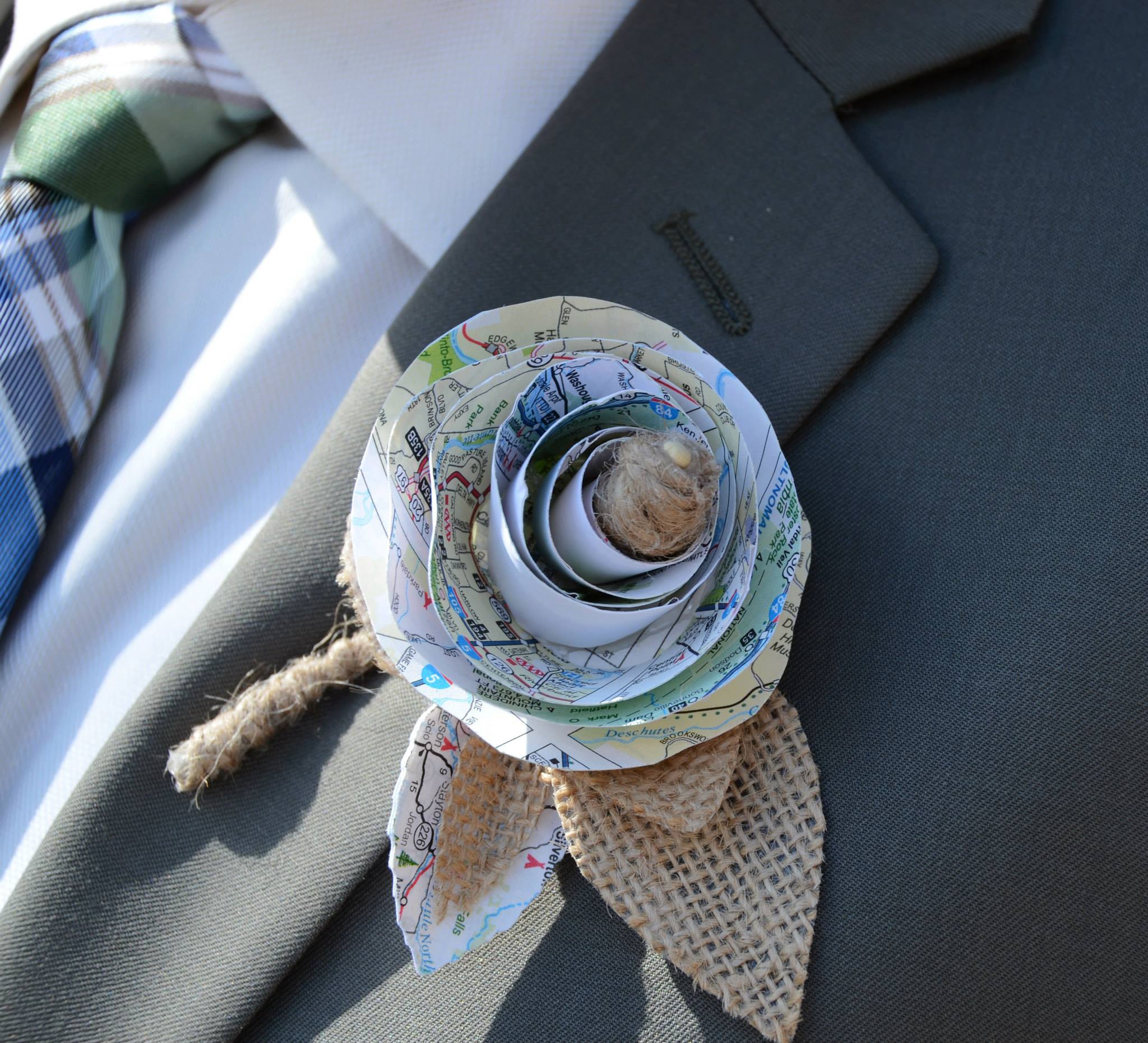 map-flower-boutineer-blue-wedding-suit-groom-style-wedding-painter-wedding-artist-ben-keys
