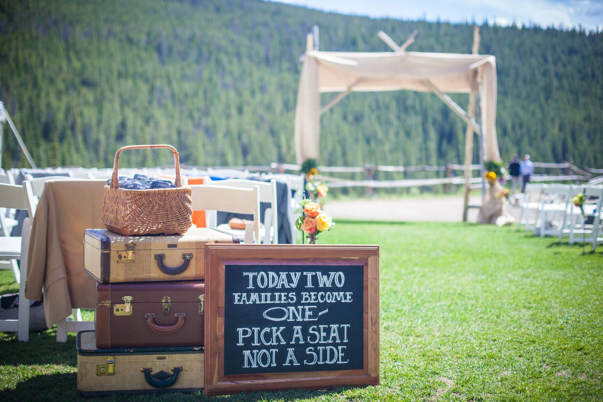 dry-gulch-placer-wedding-breckenridge-colorado-painter-ben-keys-live-wedding-artist