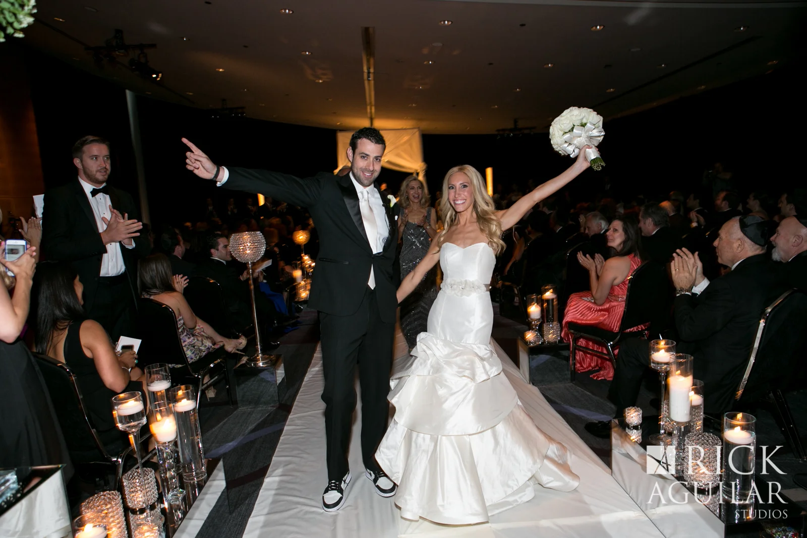 wedding-artist-ben-keys-painting-live-sofitel-hotel-live-wedding-painter-jenny-and-mike