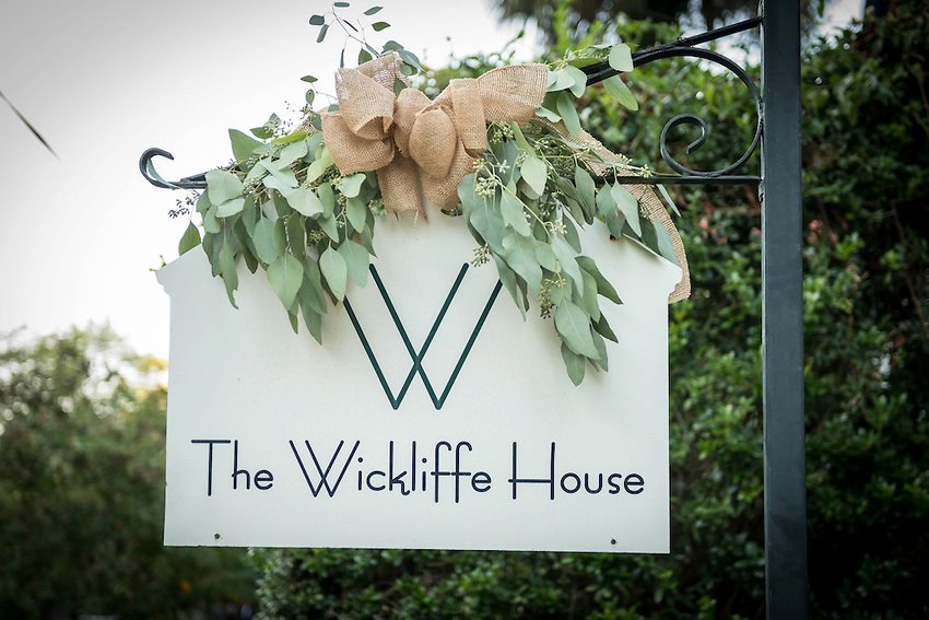 the-wickliffe-house-wedding-charleston-sc-historic-home-venue-wed-on-canvas-wedding-artist