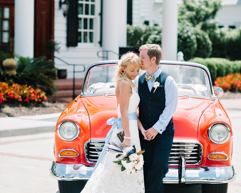 red-1950s-getaway-car-for-bride-and-groom-cotton-bridal-bouquet-southern-wedding