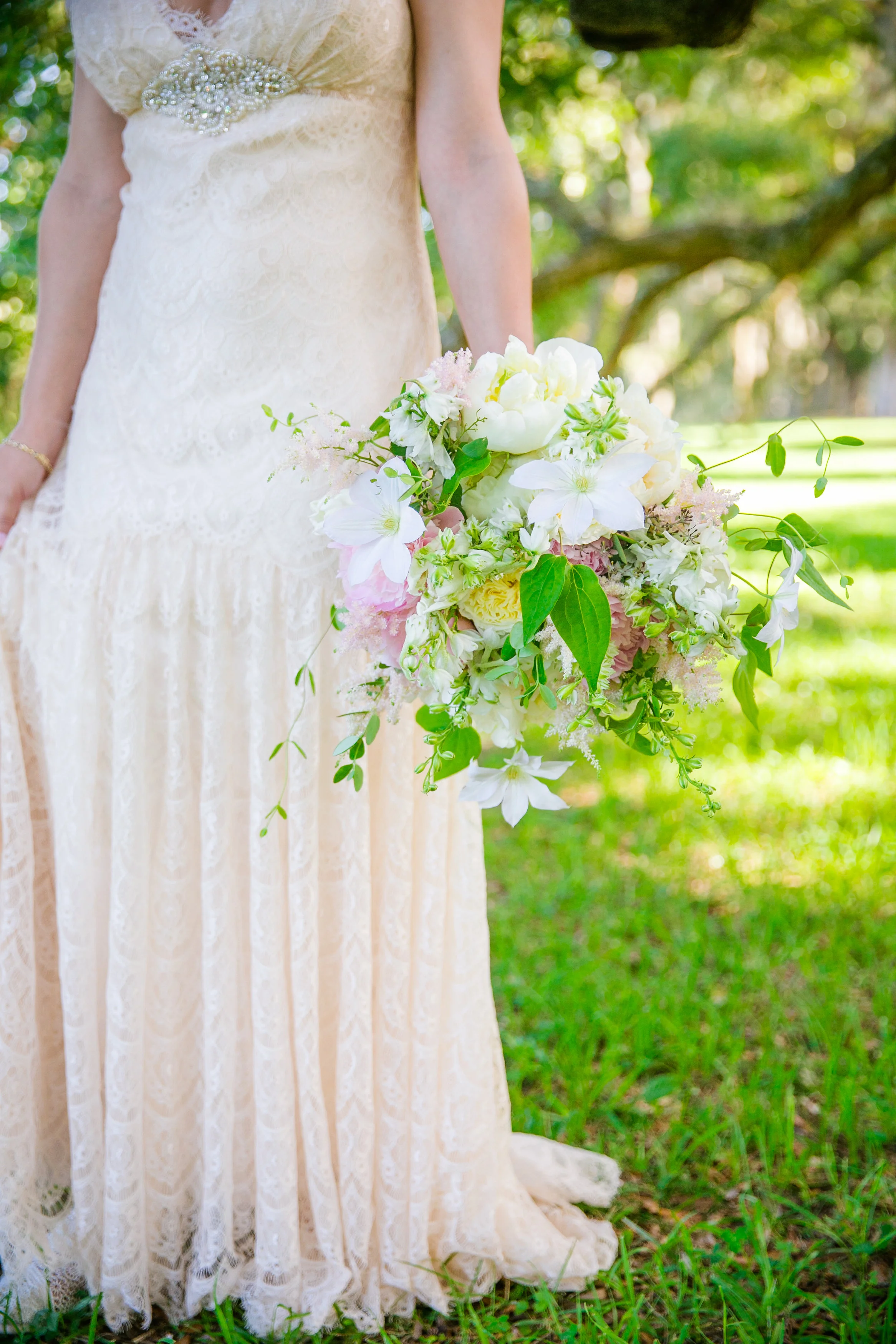 boone-hall-plantation-bridal-portrait-charleston-wedding
