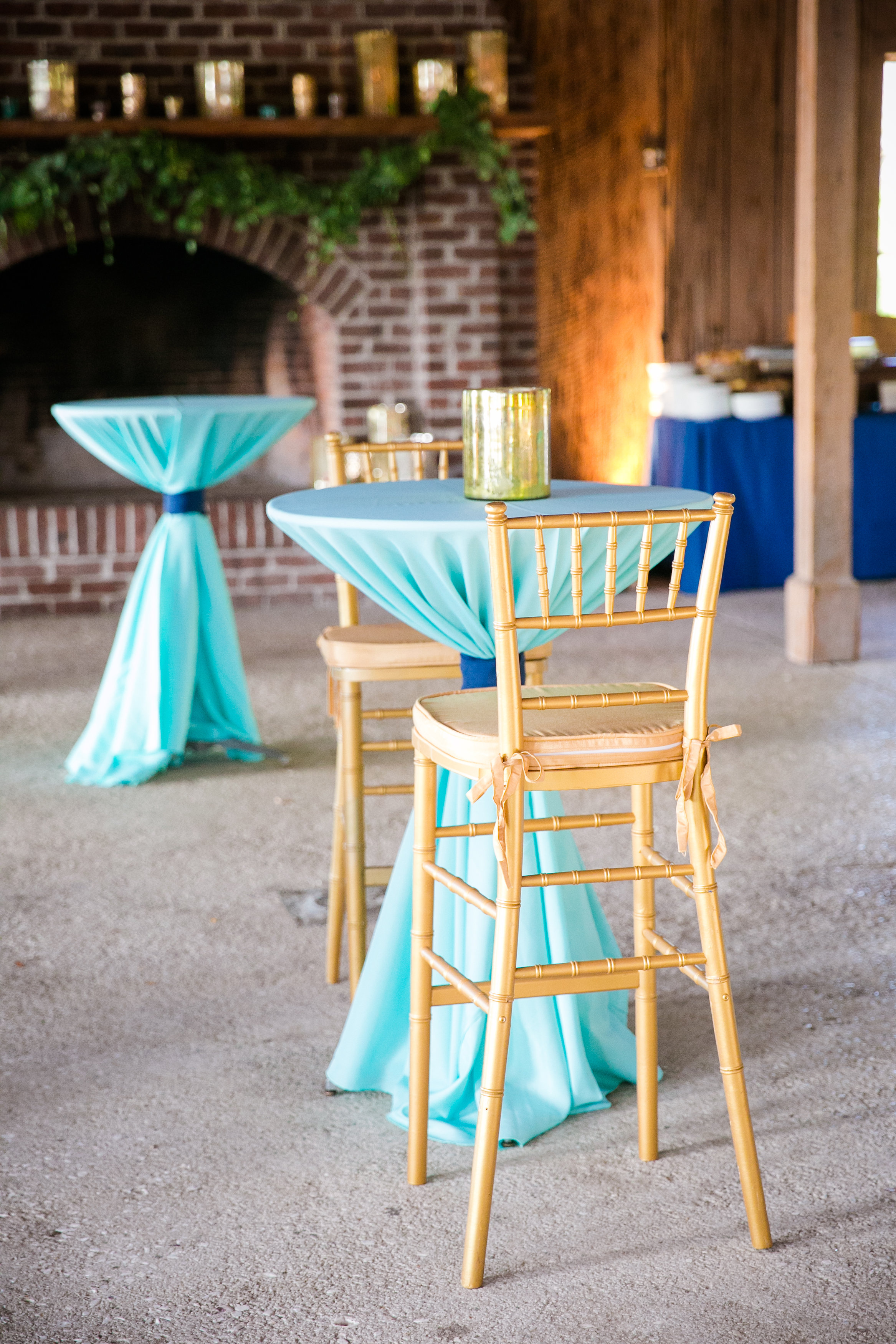 turquoise-and-gold-table-linens-boone-hall-plantation-wedding