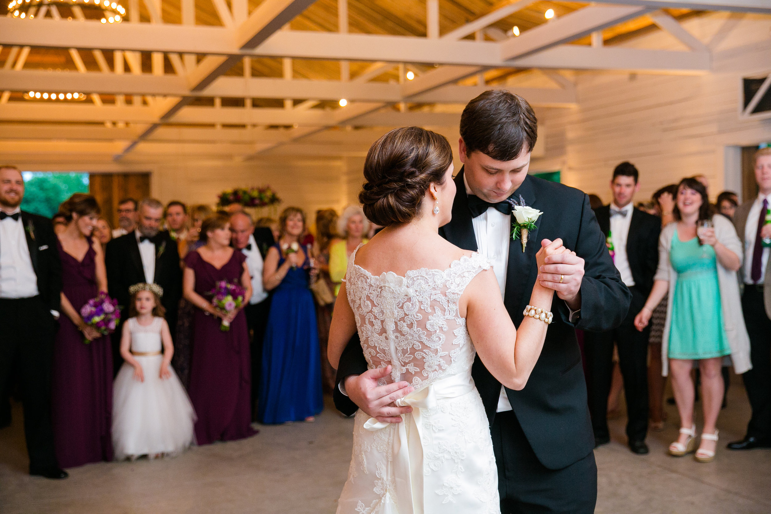 wildberry-farm-wedding-first-dance-barn-wedding