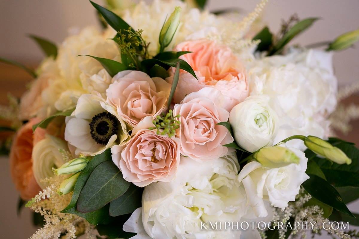 wilmington-wedding-florist-bridal-bouquet